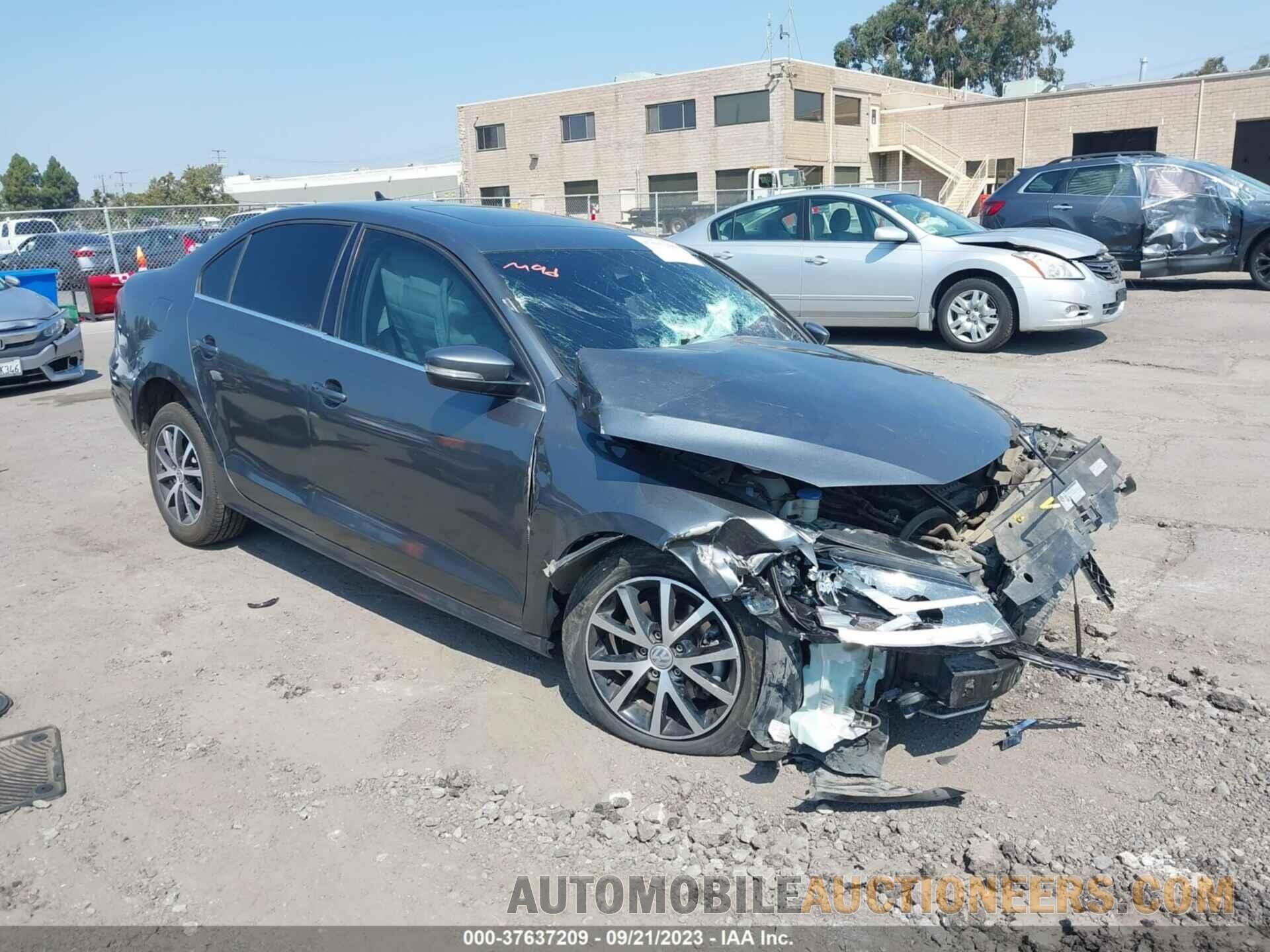 3VWDB7AJ1JM242092 VOLKSWAGEN JETTA 2018