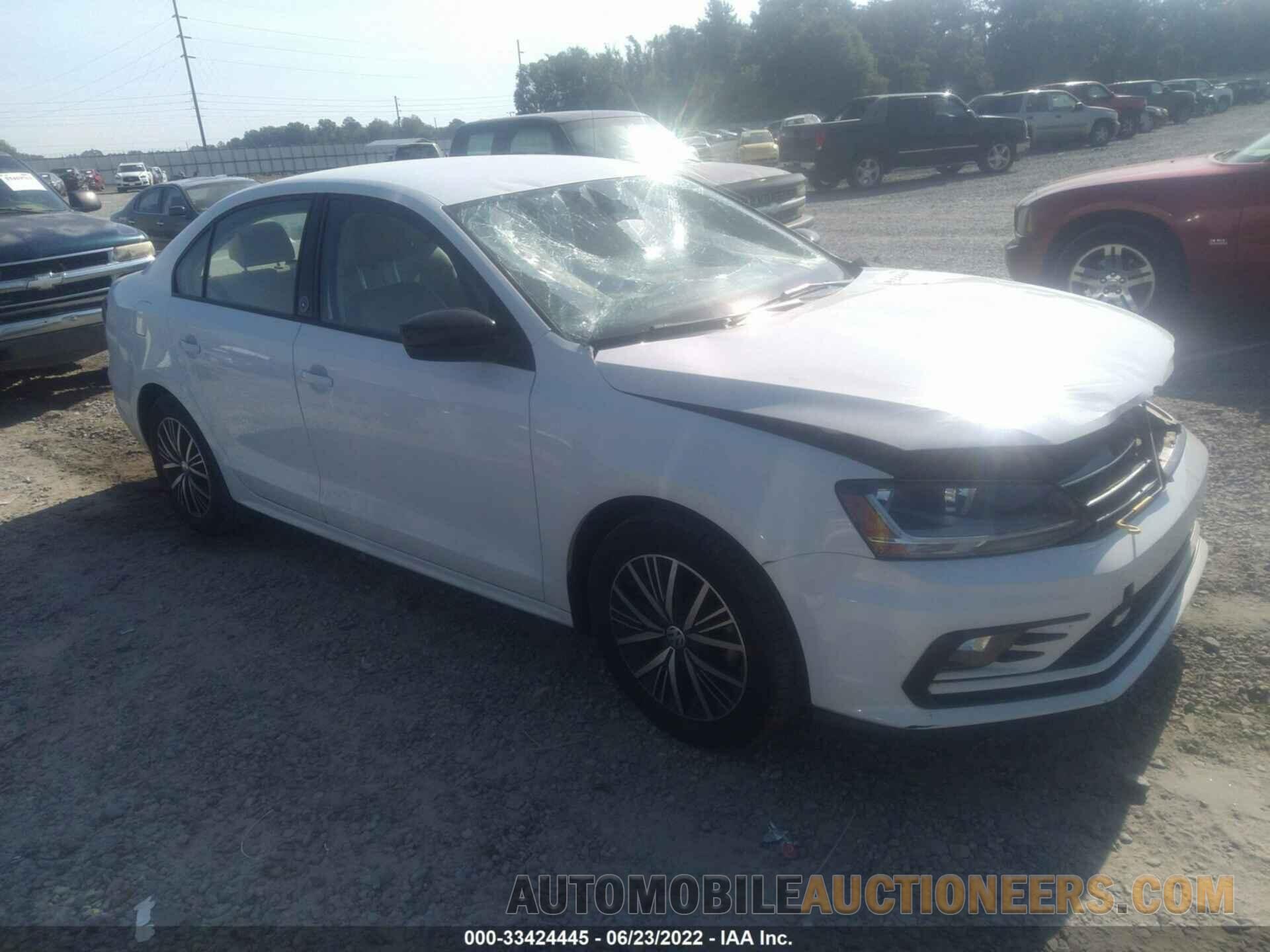 3VWDB7AJ2JM206184 VOLKSWAGEN JETTA 2018