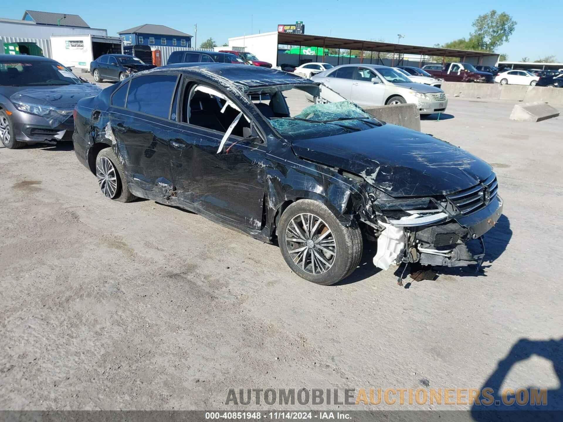 3VWDB7AJ2JM211465 VOLKSWAGEN JETTA 2018