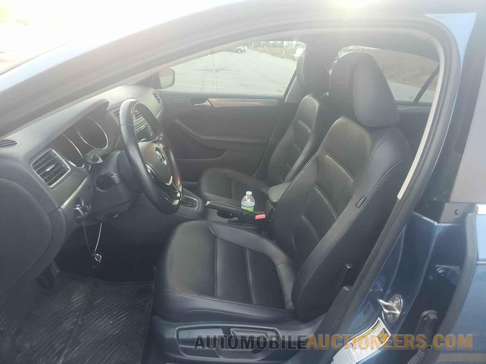 3VWDB7AJ3HM297556 Volkswagen Jetta 2017