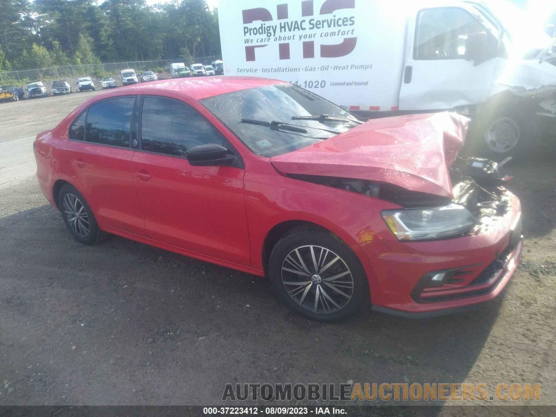 3VWDB7AJ3JM229621 VOLKSWAGEN JETTA 2018