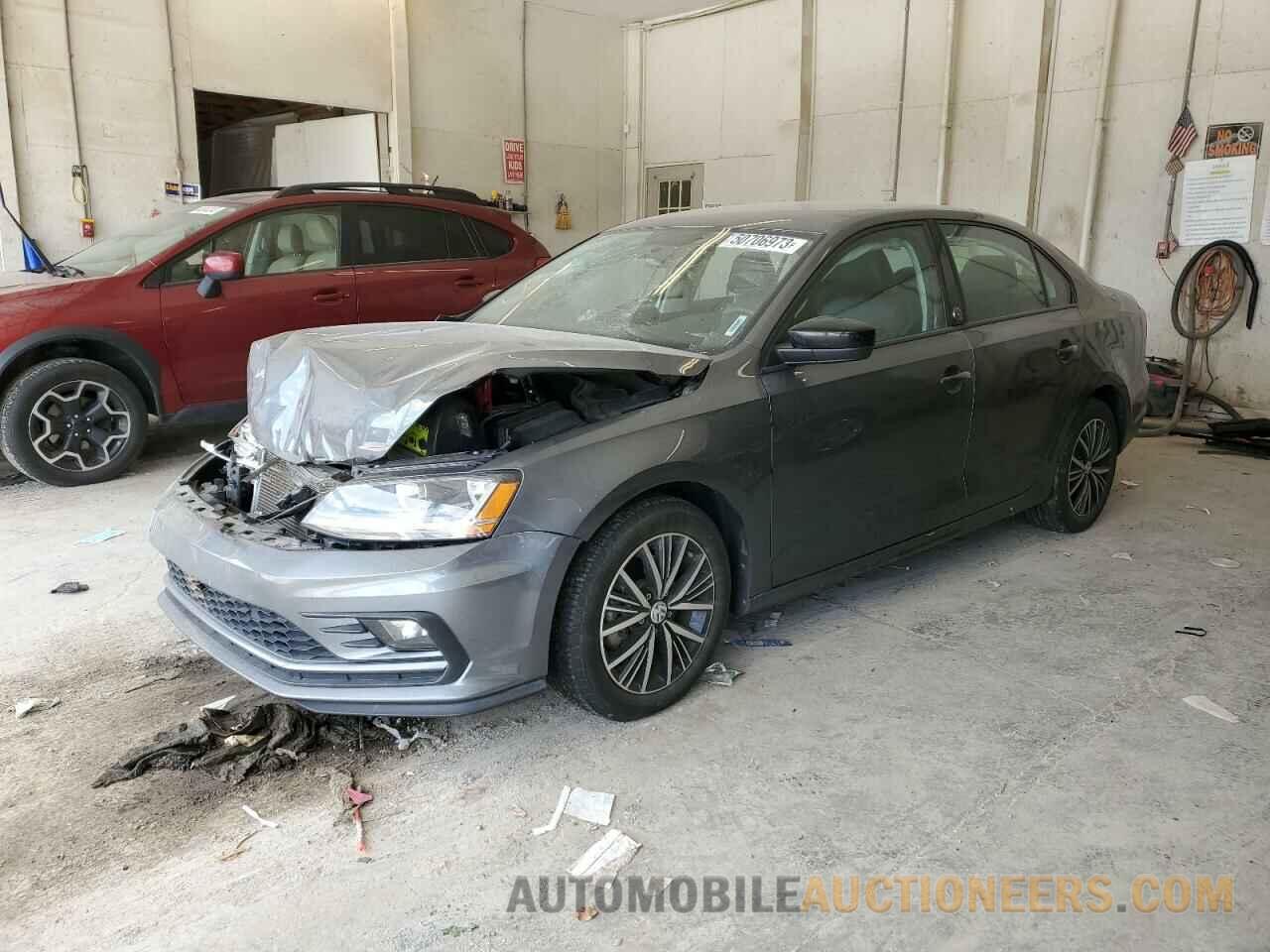 3VWDB7AJ3JM242207 VOLKSWAGEN JETTA 2018