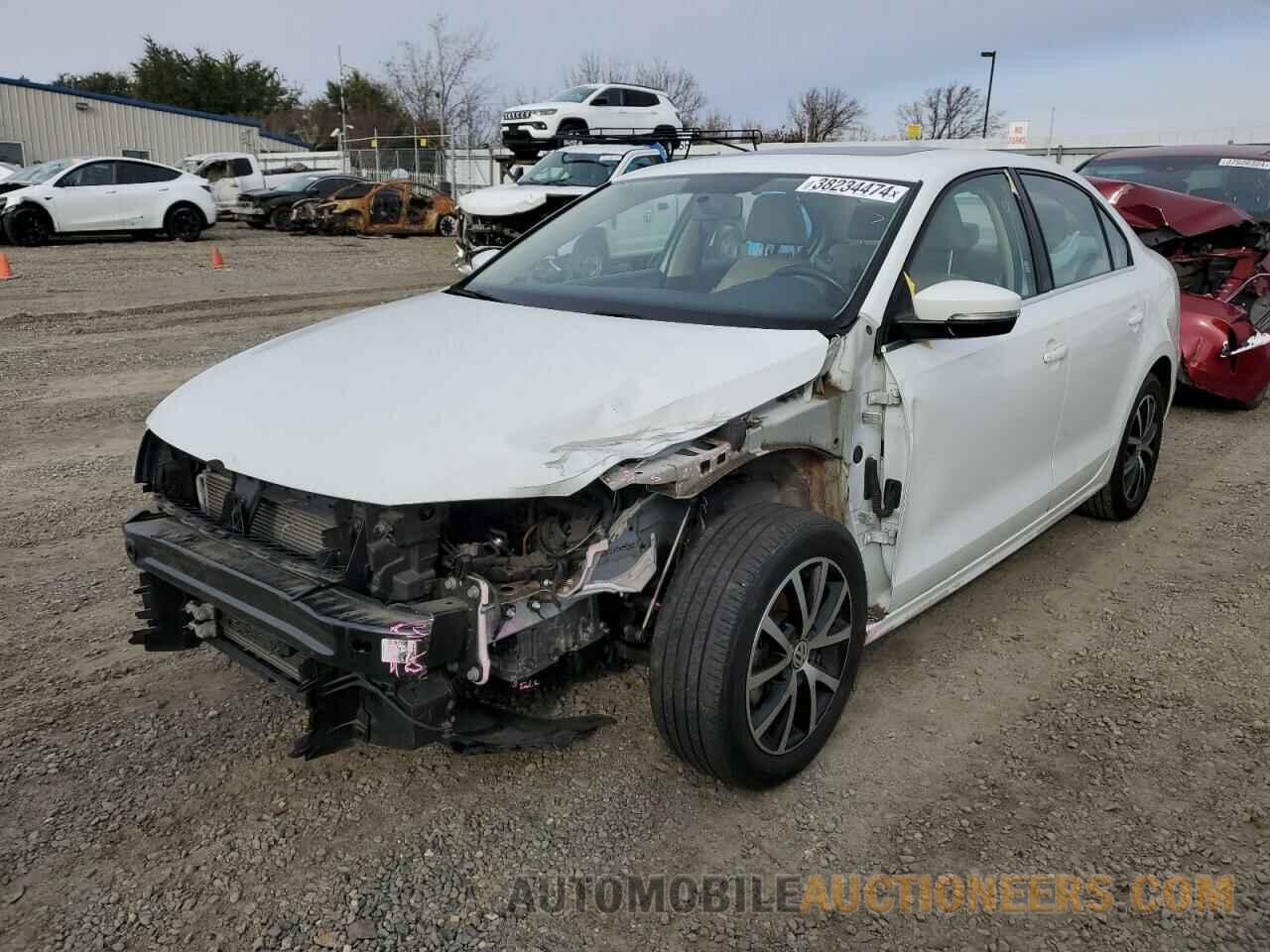 3VWDB7AJ3JM255779 VOLKSWAGEN JETTA 2018