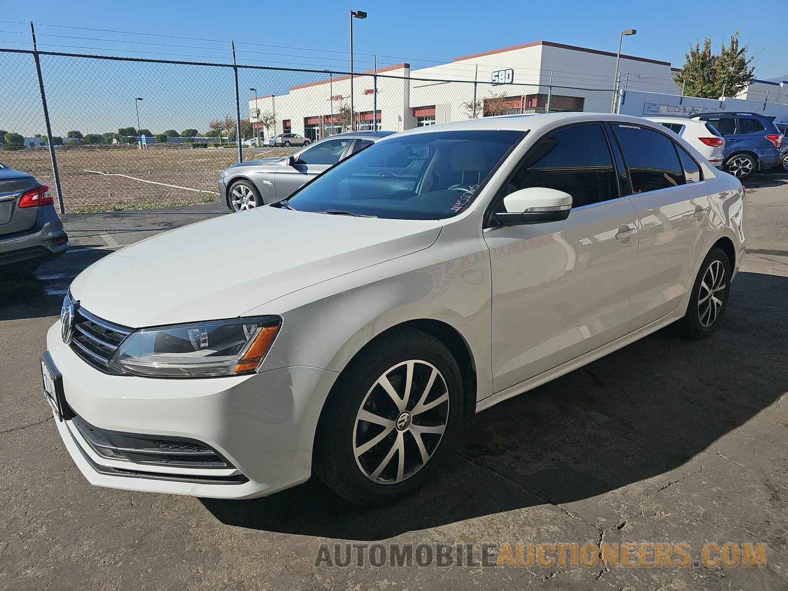 3VWDB7AJ4HM225202 Volkswagen Jetta 2017