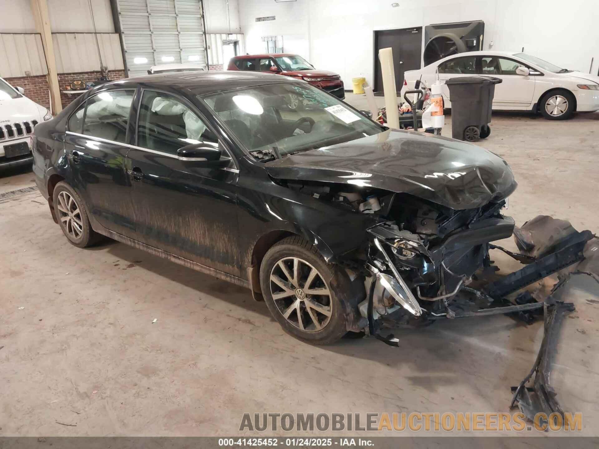 3VWDB7AJ4HM225779 VOLKSWAGEN JETTA 2017