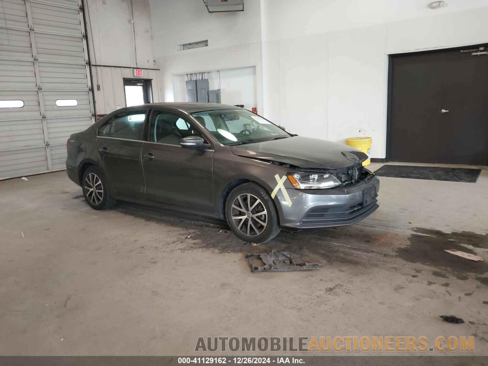 3VWDB7AJ4HM289532 VOLKSWAGEN JETTA 2017