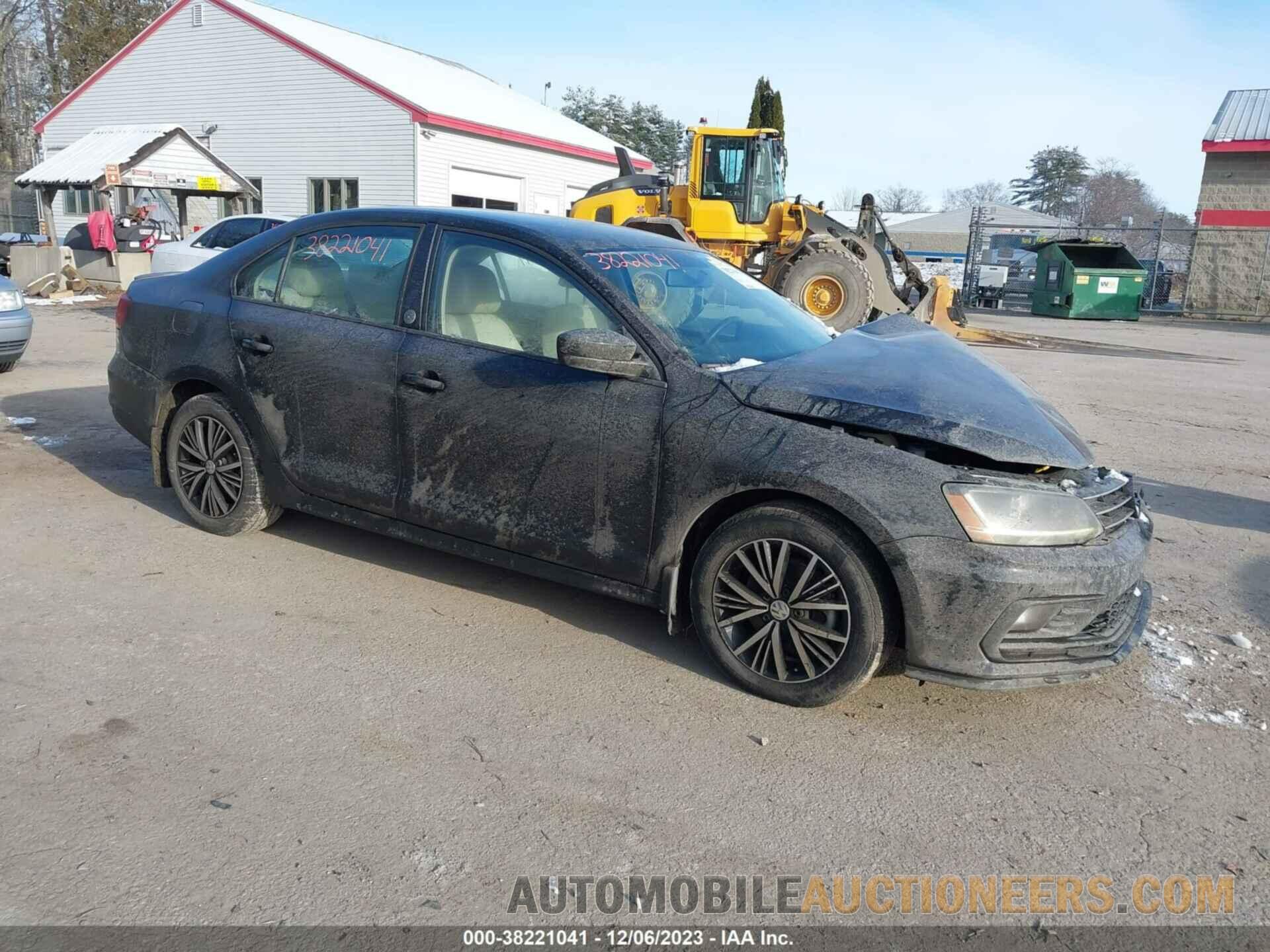 3VWDB7AJ4JM205702 VOLKSWAGEN JETTA 2018