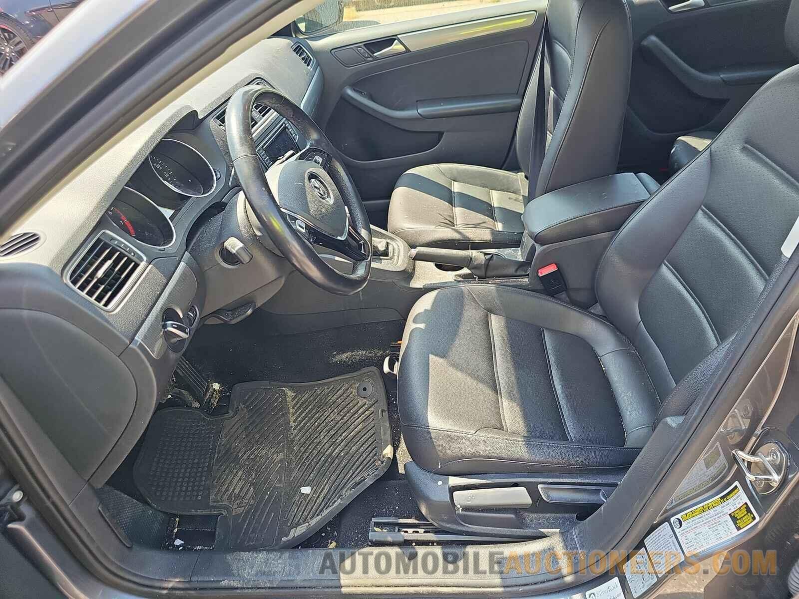 3VWDB7AJ5HM394709 Volkswagen Jetta 2017