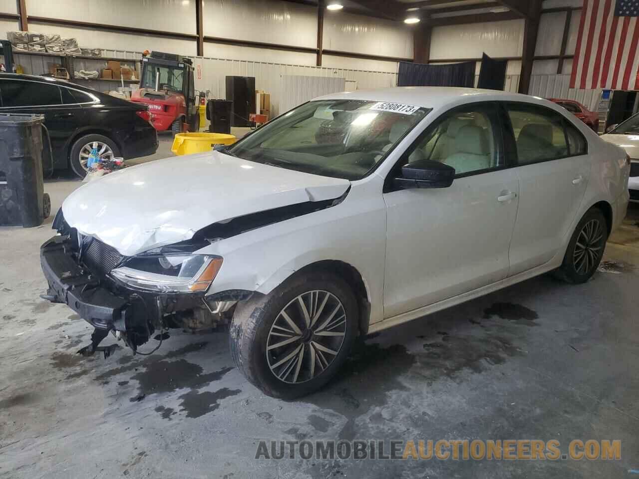 3VWDB7AJ5JM207684 VOLKSWAGEN JETTA 2018