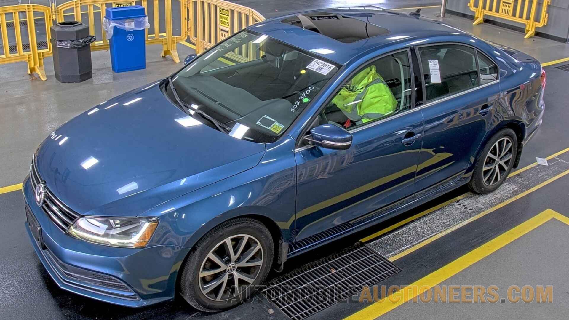 3VWDB7AJ6HM225430 Volkswagen Jetta 2017