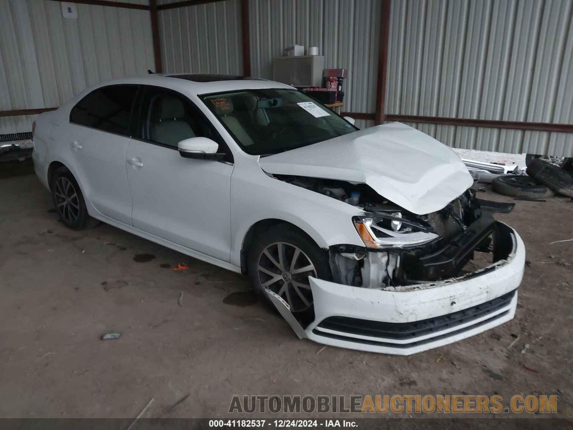 3VWDB7AJ7HM290643 VOLKSWAGEN JETTA 2017