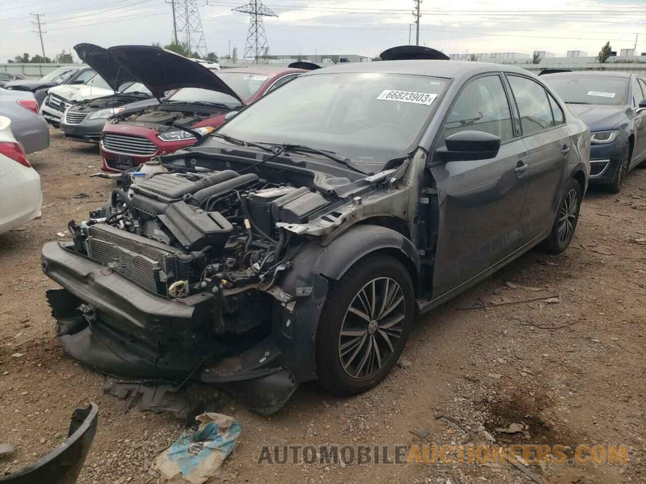 3VWDB7AJ7JM215883 VOLKSWAGEN JETTA 2018