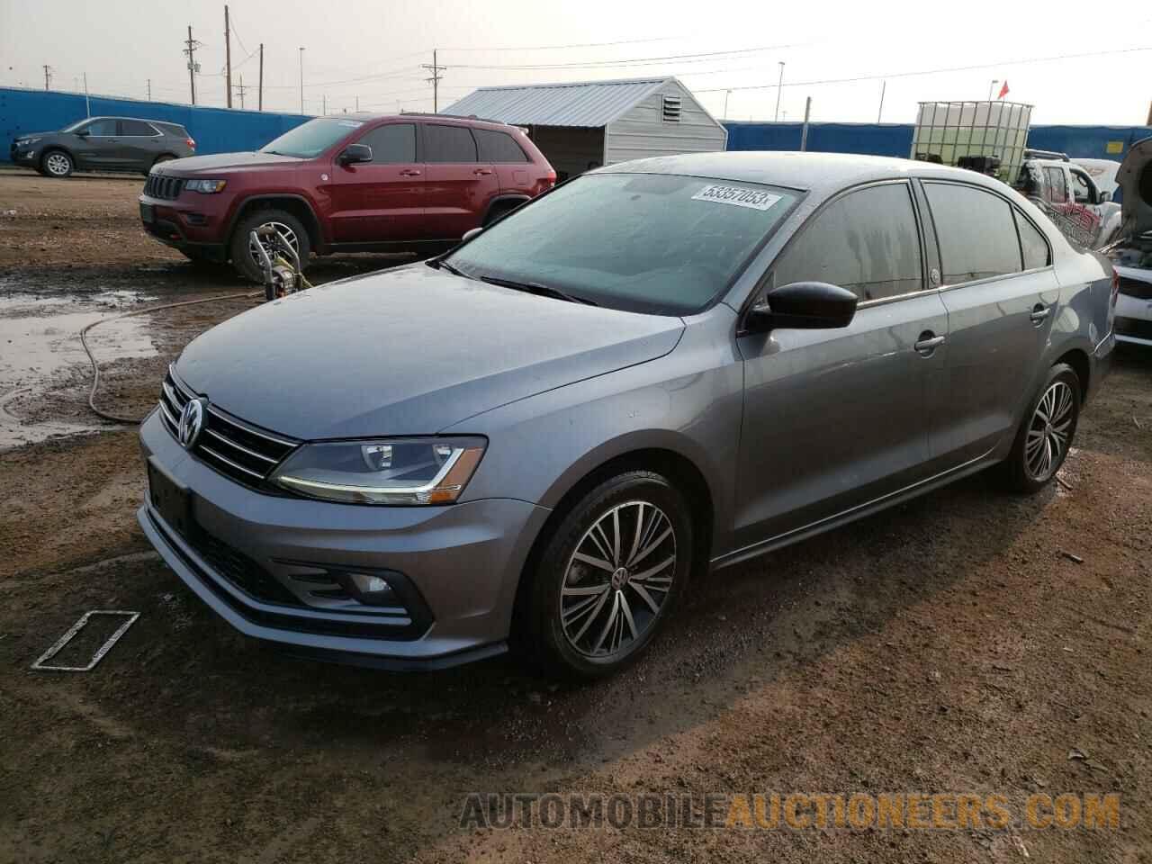 3VWDB7AJ7JM229802 VOLKSWAGEN JETTA 2018