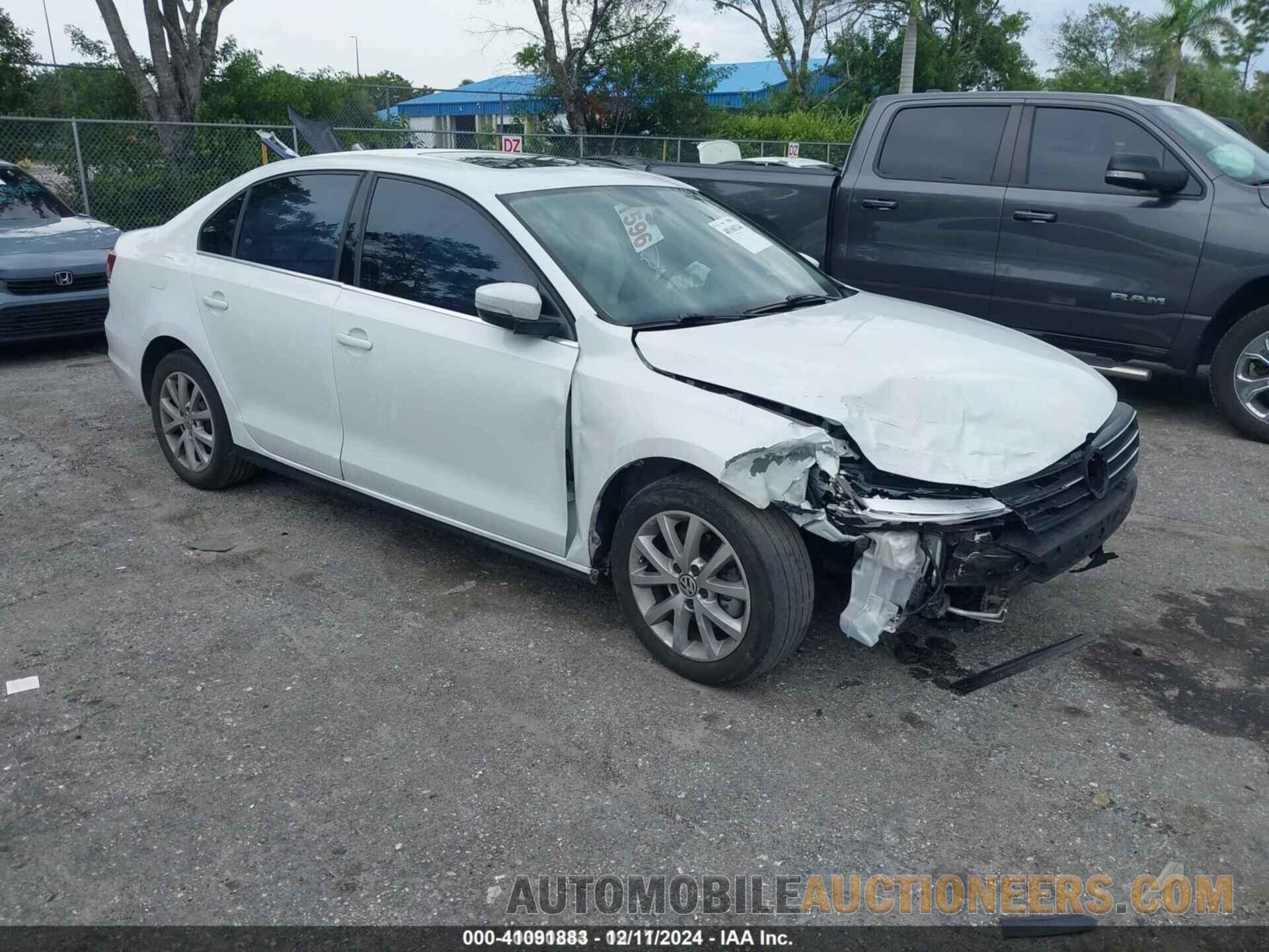 3VWDB7AJ8HM245209 VOLKSWAGEN JETTA 2017