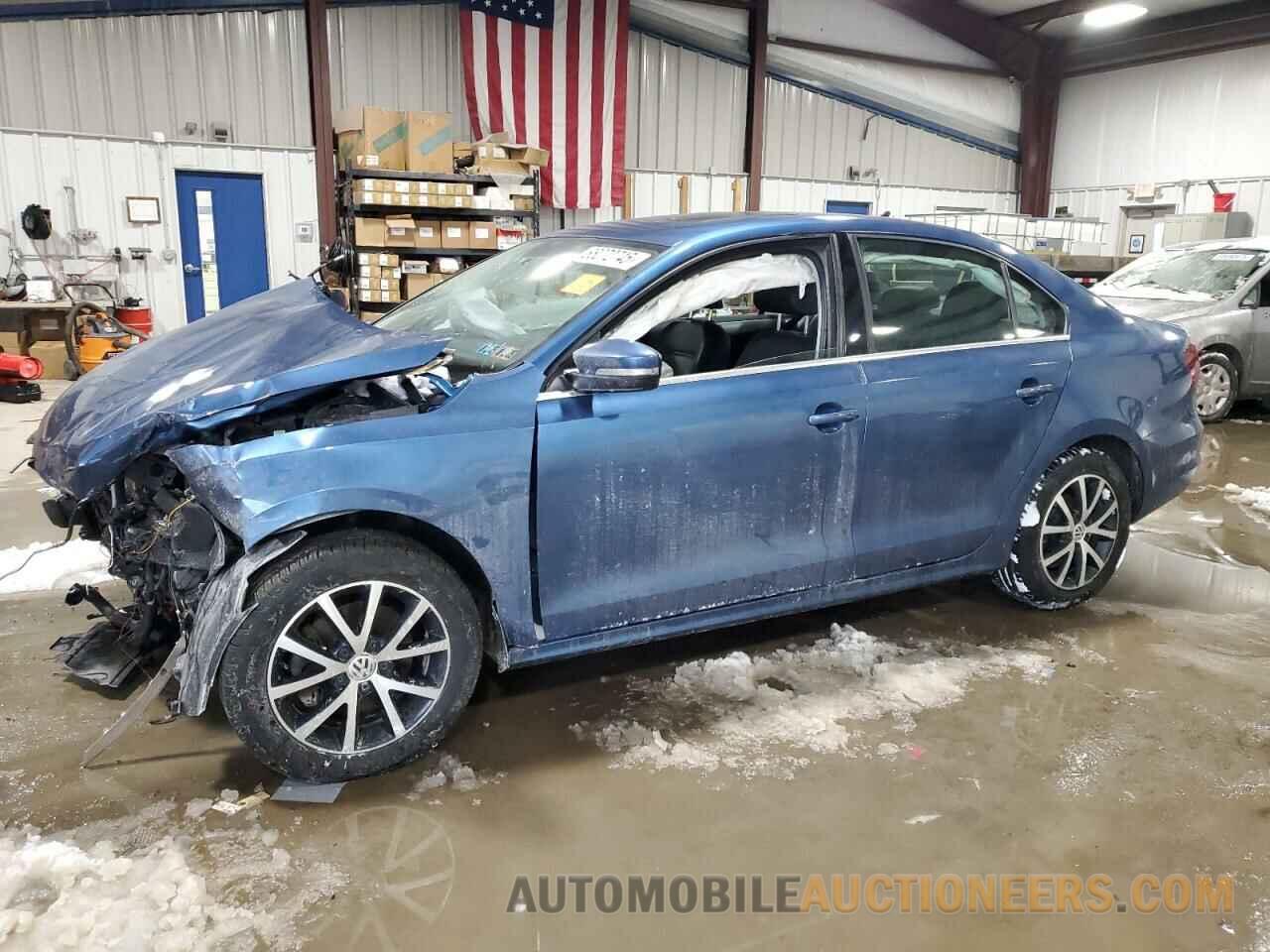 3VWDB7AJ8JM251887 VOLKSWAGEN JETTA 2018