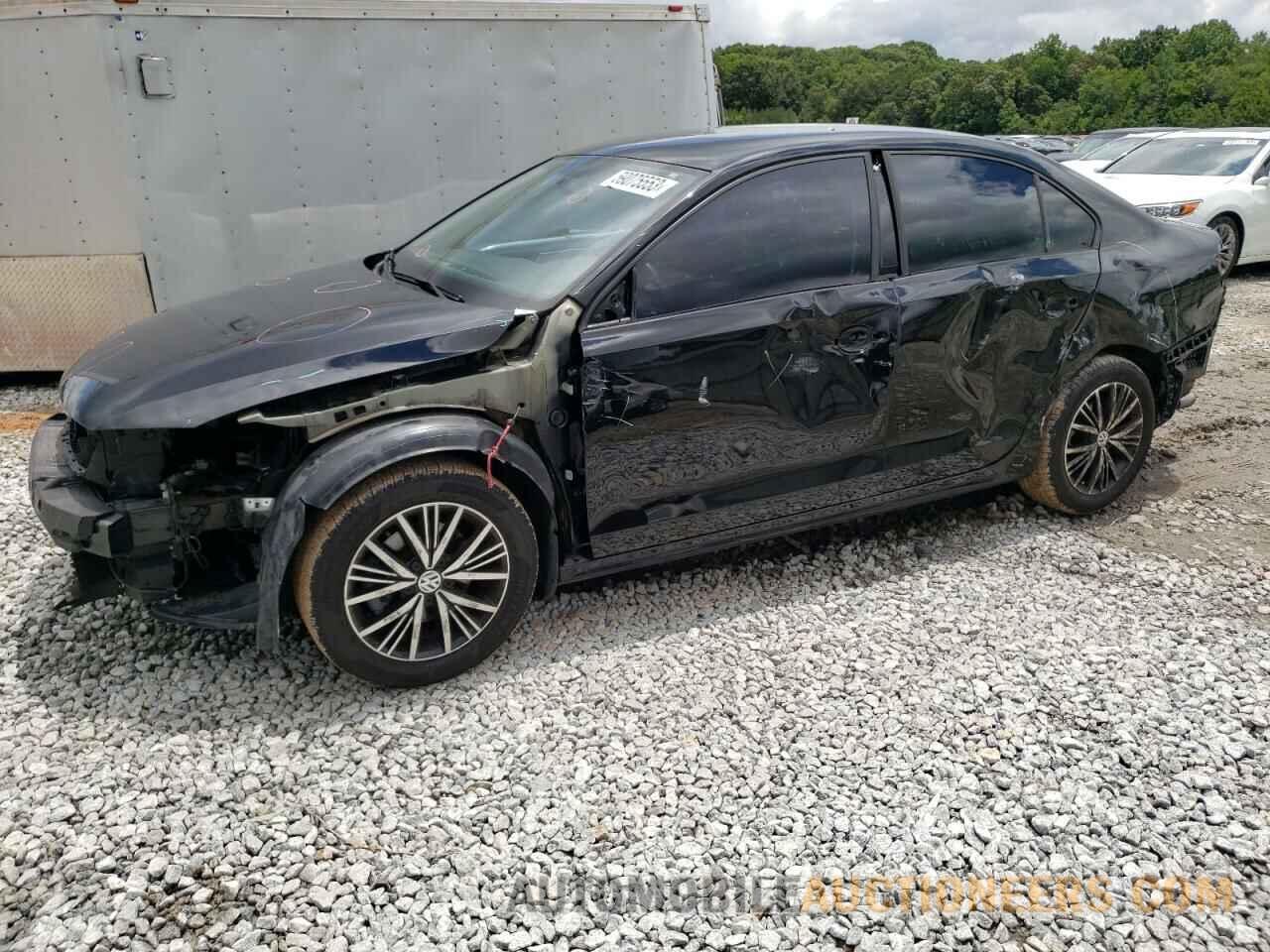 3VWDB7AJ9JM210944 VOLKSWAGEN JETTA 2018