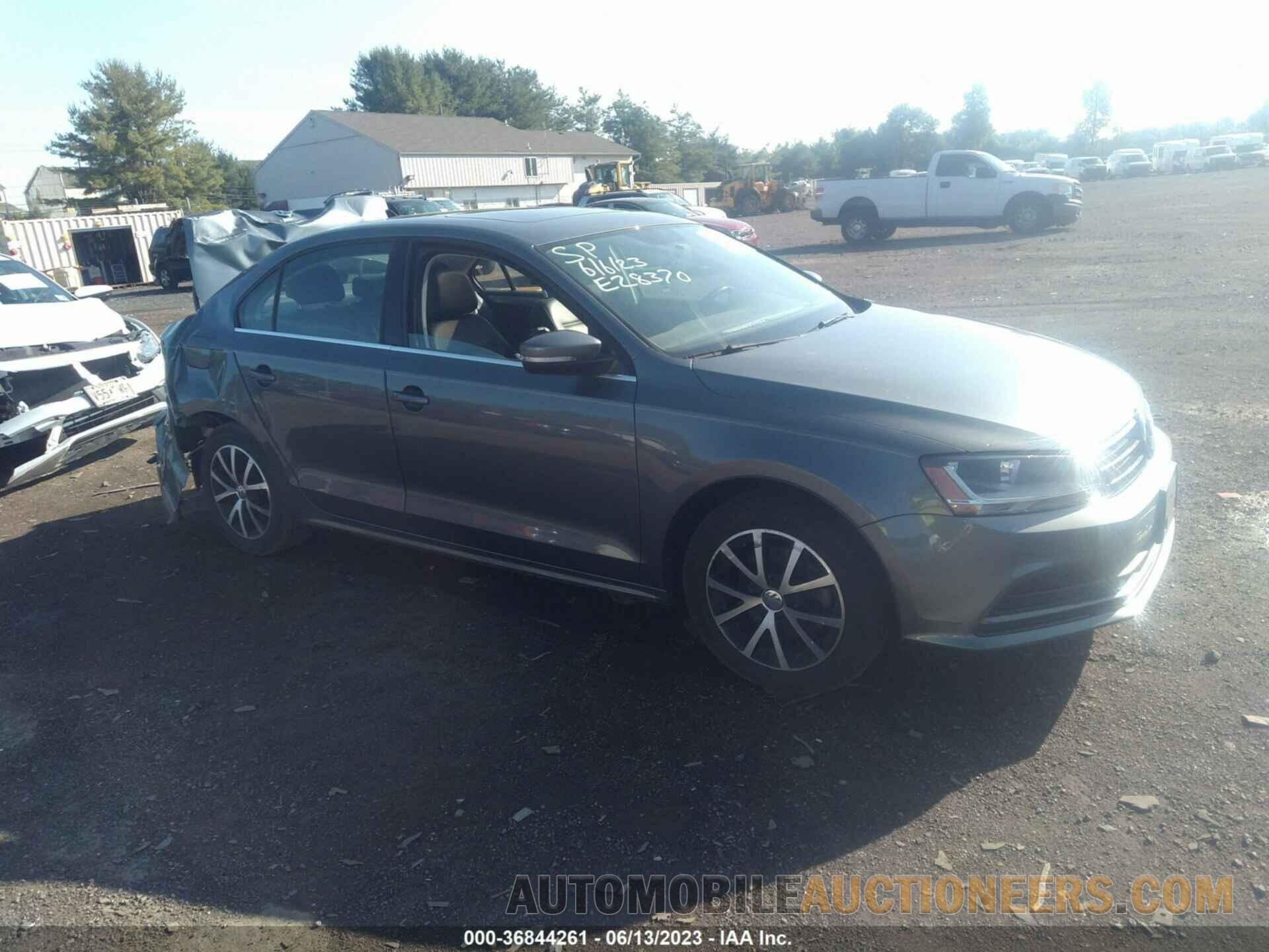 3VWDB7AJ9JM257438 VOLKSWAGEN JETTA 2018