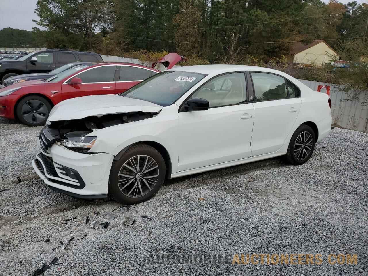 3VWDB7AJXJM216073 VOLKSWAGEN JETTA 2018