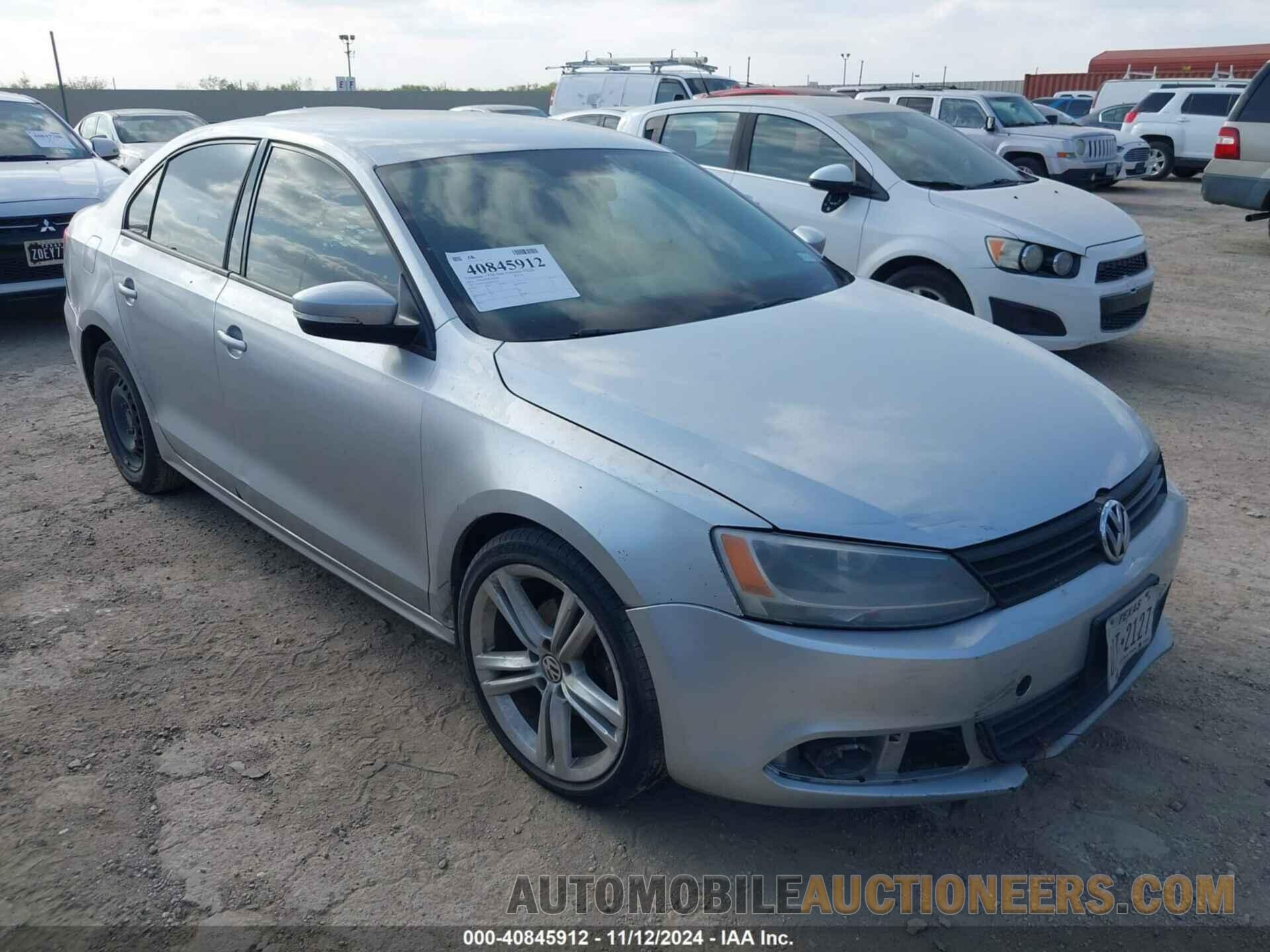 3VWDP7AJ0CM029316 VOLKSWAGEN JETTA 2012