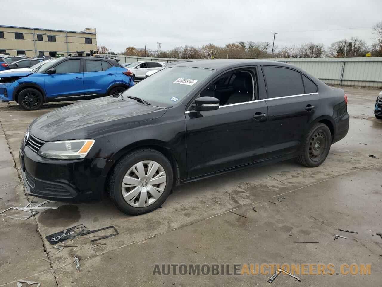 3VWDP7AJ0DM358468 VOLKSWAGEN JETTA 2013