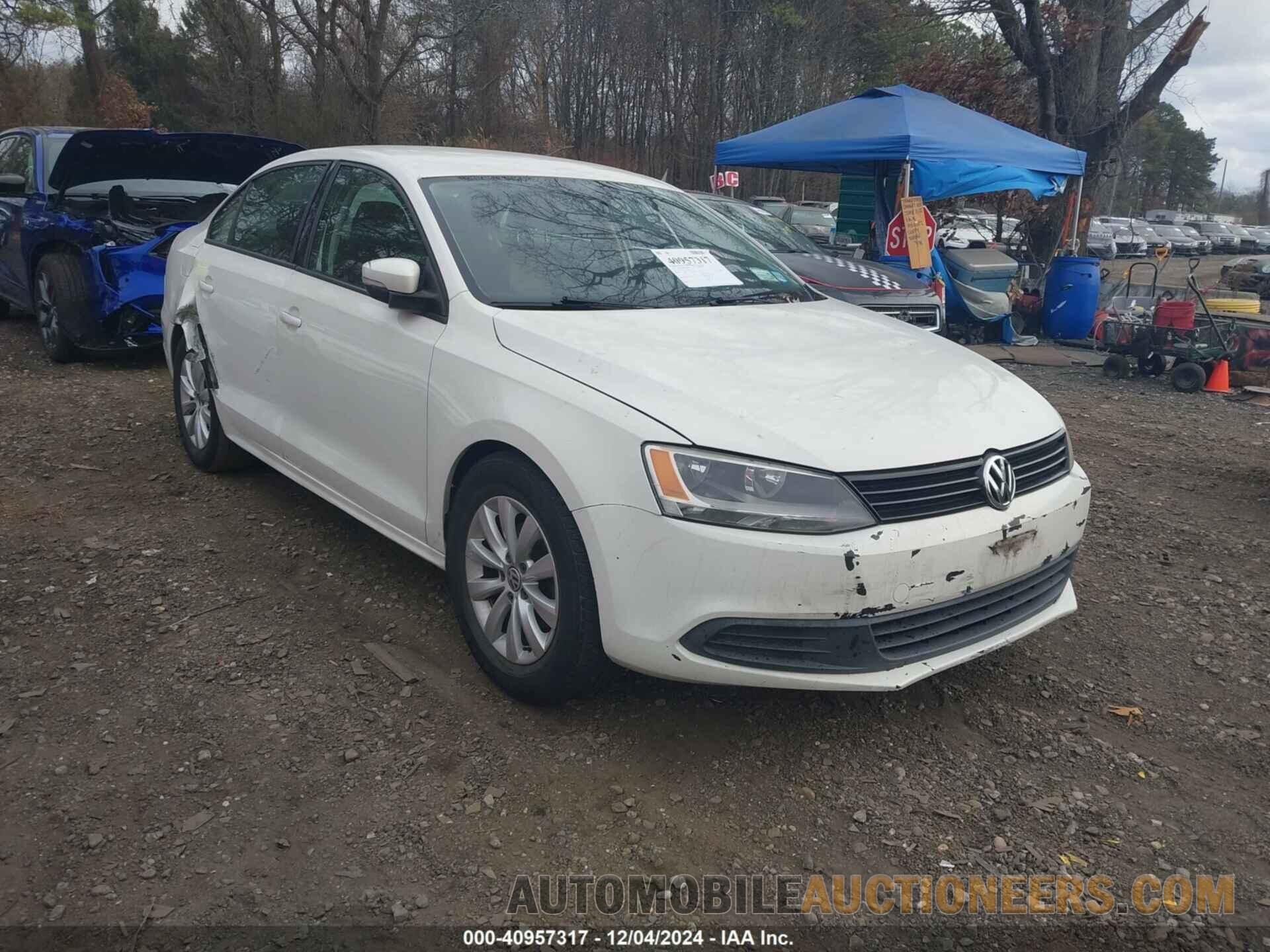 3VWDP7AJ1CM350569 VOLKSWAGEN JETTA 2012