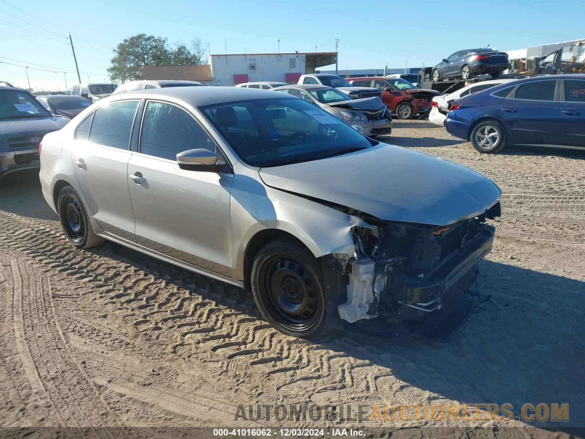 3VWDP7AJ2DM246447 VOLKSWAGEN JETTA 2013