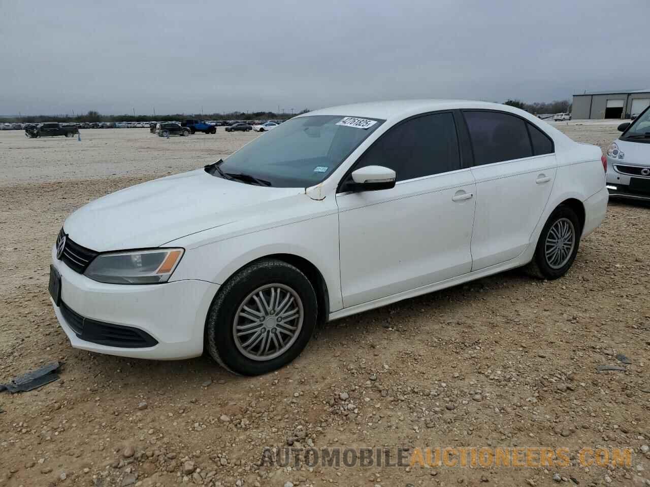 3VWDP7AJ2DM372467 VOLKSWAGEN JETTA 2013