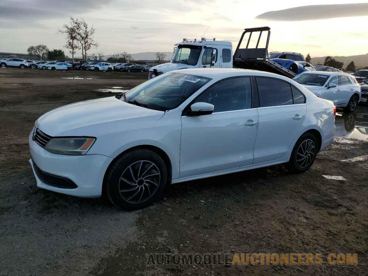 3VWDP7AJ3DM243881 VOLKSWAGEN JETTA 2013