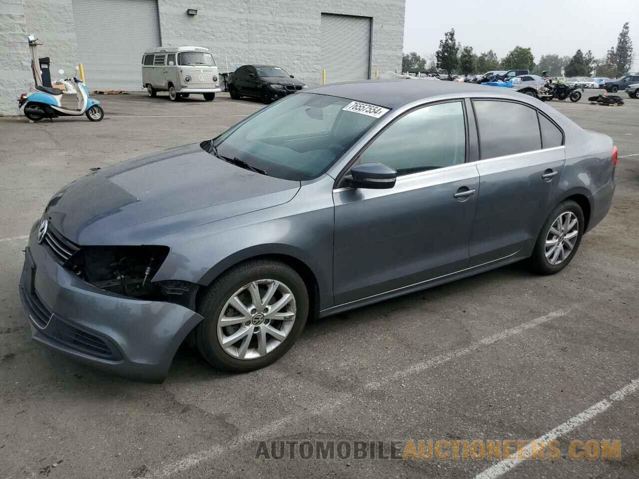 3VWDP7AJ3DM438203 VOLKSWAGEN JETTA 2013