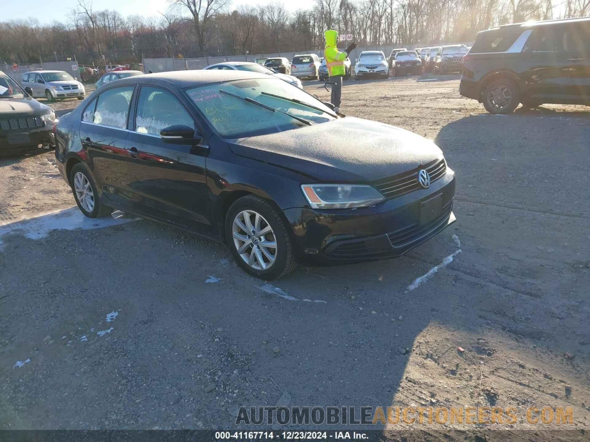 3VWDP7AJ4DM437867 VOLKSWAGEN JETTA 2013