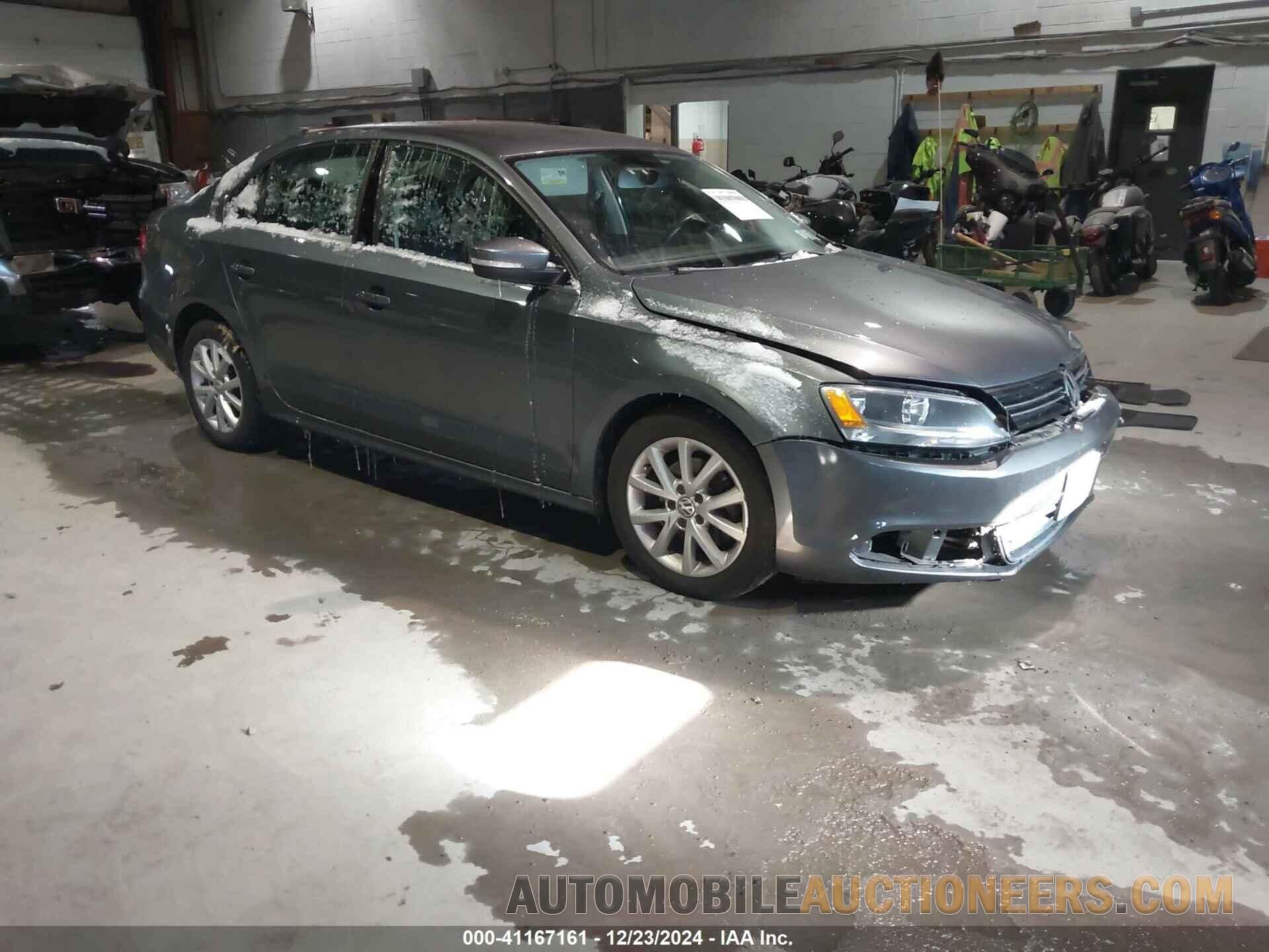 3VWDP7AJ6DM421573 VOLKSWAGEN JETTA 2013