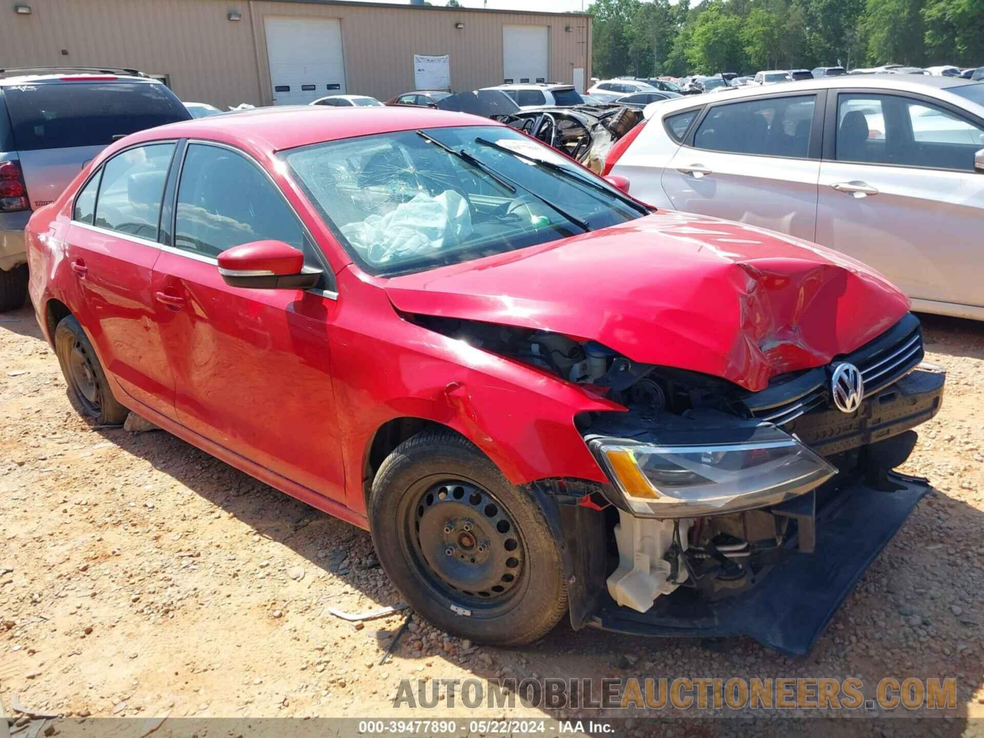 3VWDP7AJ7DM284725 VOLKSWAGEN JETTA 2013