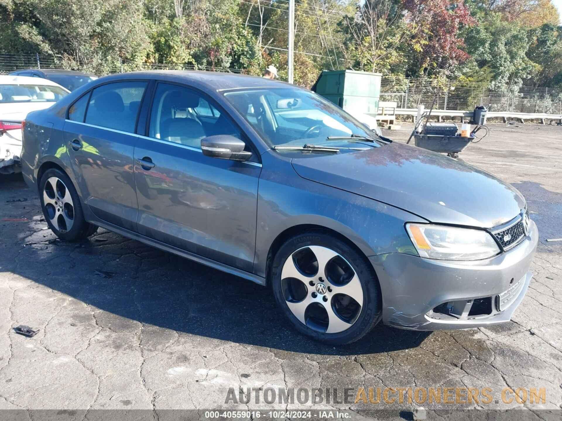 3VWDP7AJ7DM416091 VOLKSWAGEN JETTA 2013