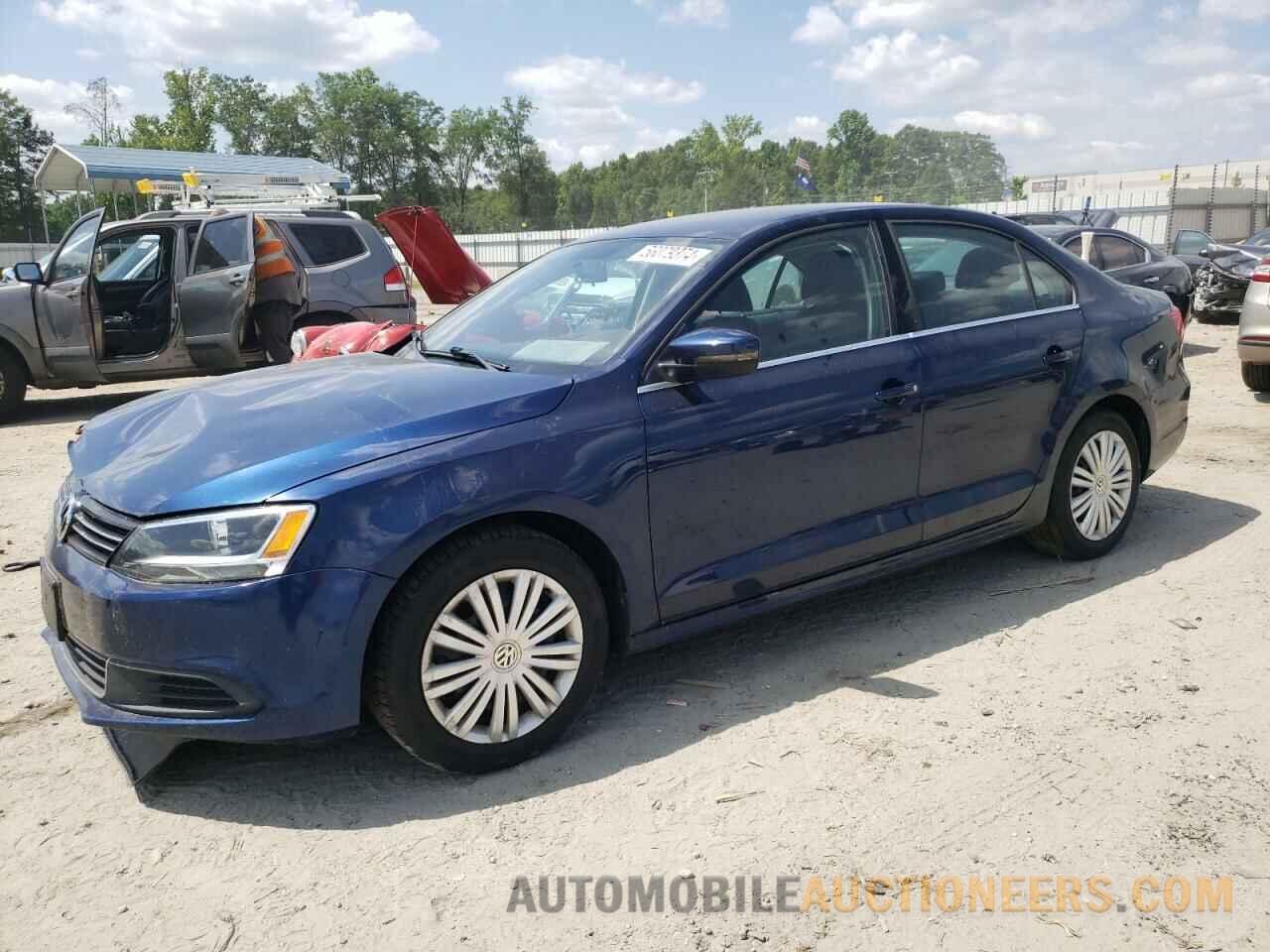 3VWDP7AJ7DM435448 VOLKSWAGEN JETTA 2013