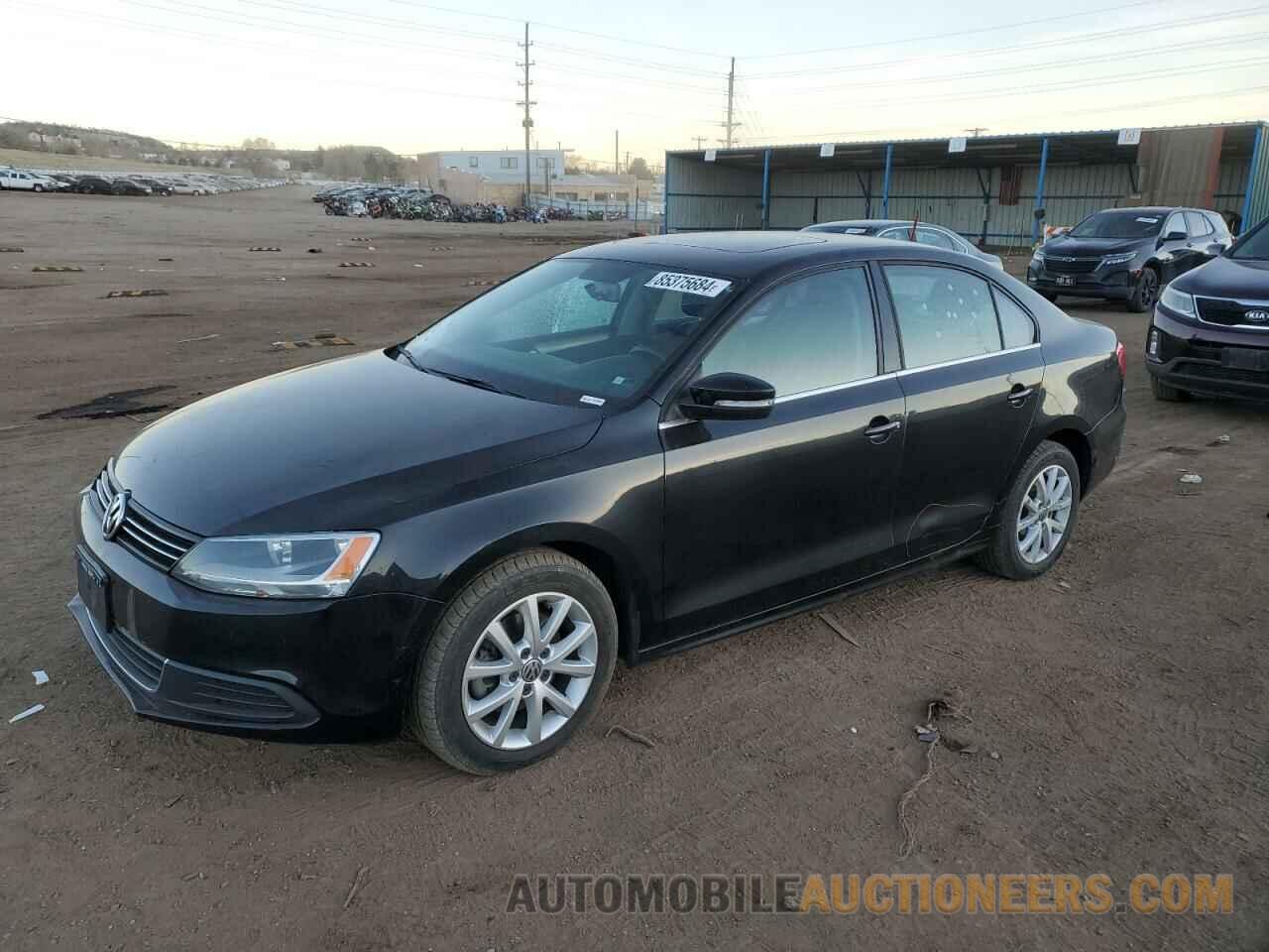 3VWDP7AJ9DM437699 VOLKSWAGEN JETTA 2013