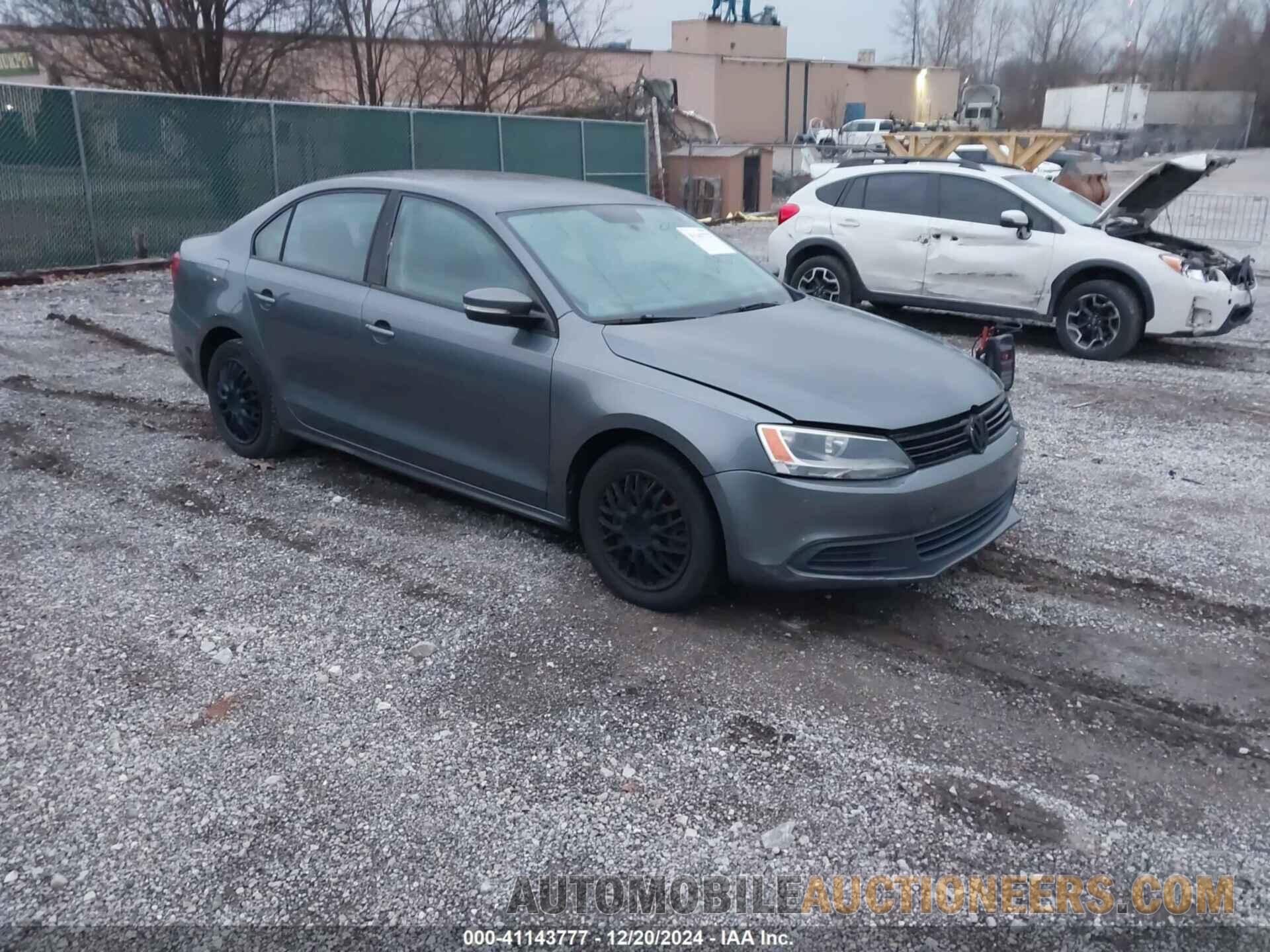 3VWDP7AJXCM105866 VOLKSWAGEN JETTA 2012