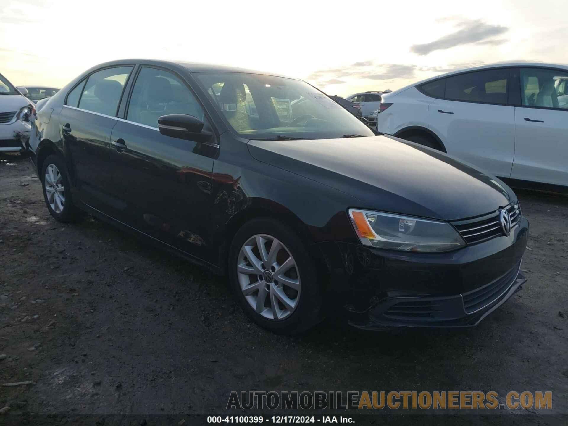 3VWDX7AJ0DM387419 VOLKSWAGEN JETTA 2013