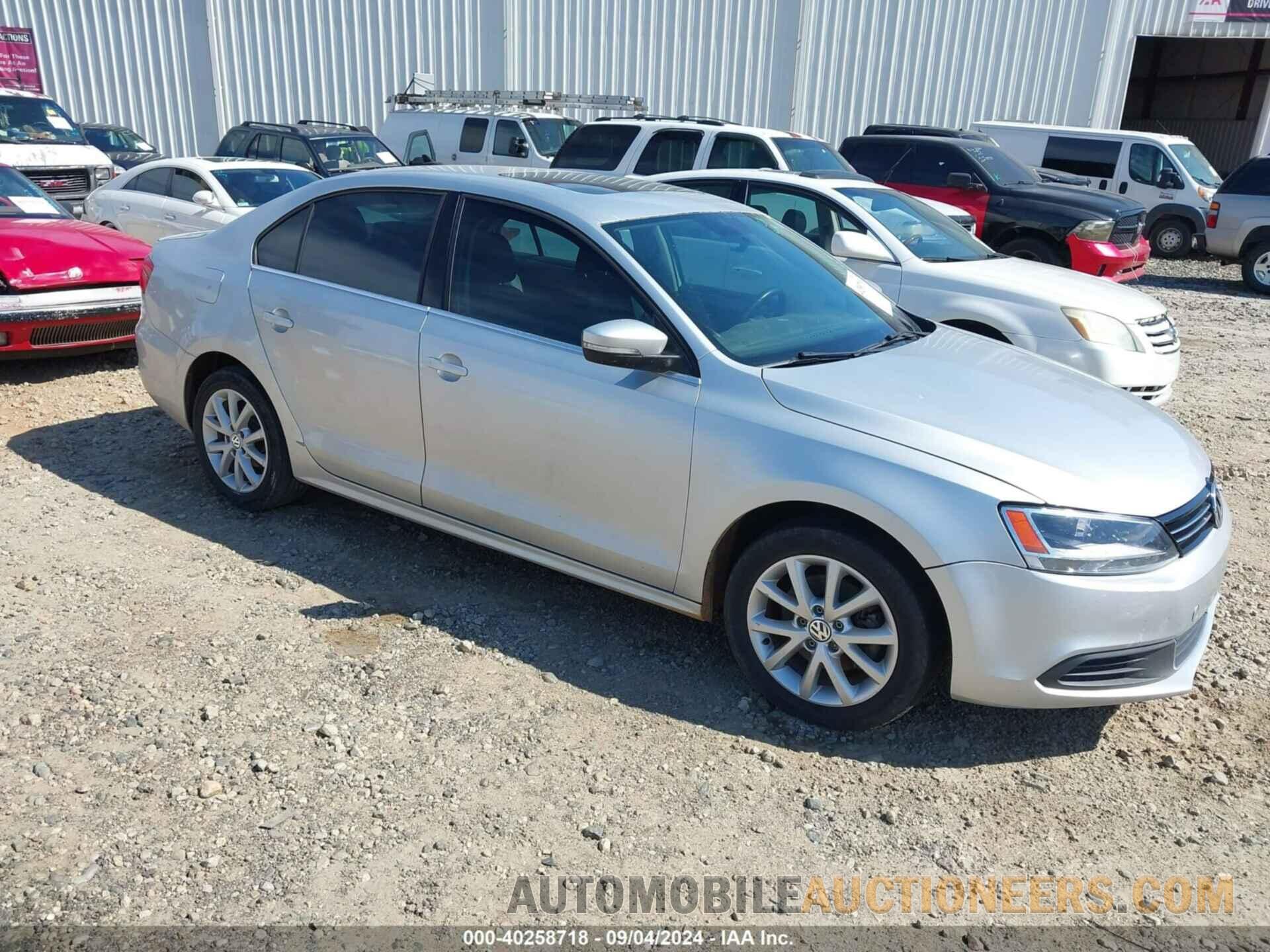 3VWDX7AJ1DM392239 VOLKSWAGEN JETTA 2013