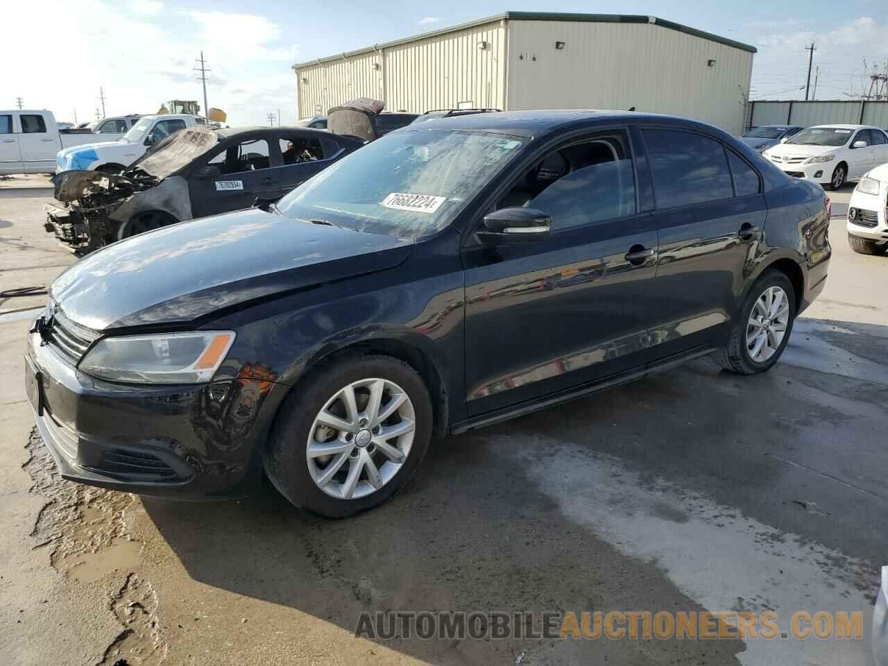 3VWDX7AJ4BM351200 VOLKSWAGEN JETTA 2011