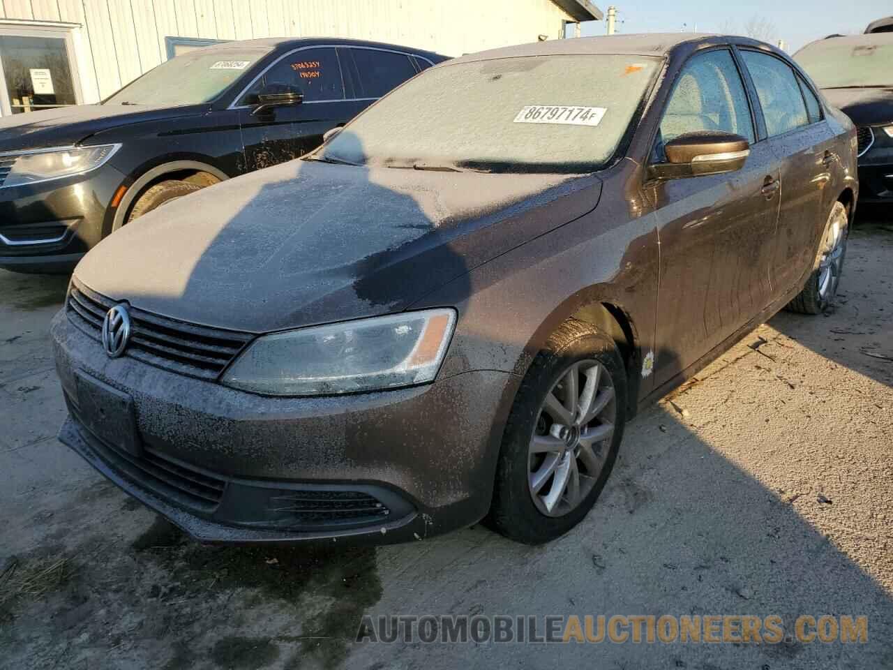 3VWDX7AJ5BM397277 VOLKSWAGEN JETTA 2011