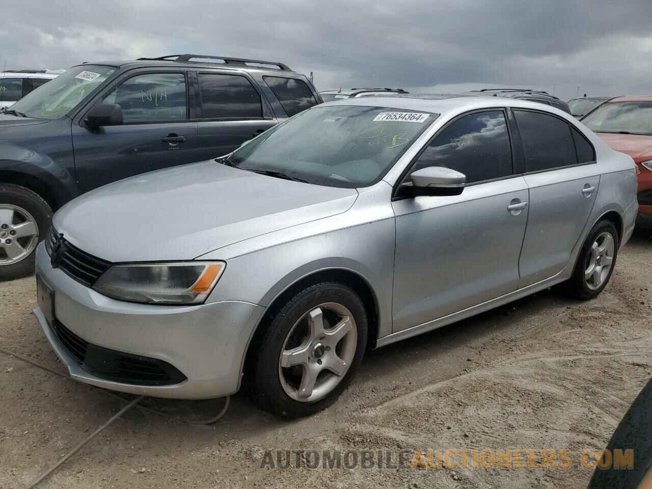 3VWDX7AJ7BM337615 VOLKSWAGEN JETTA 2011