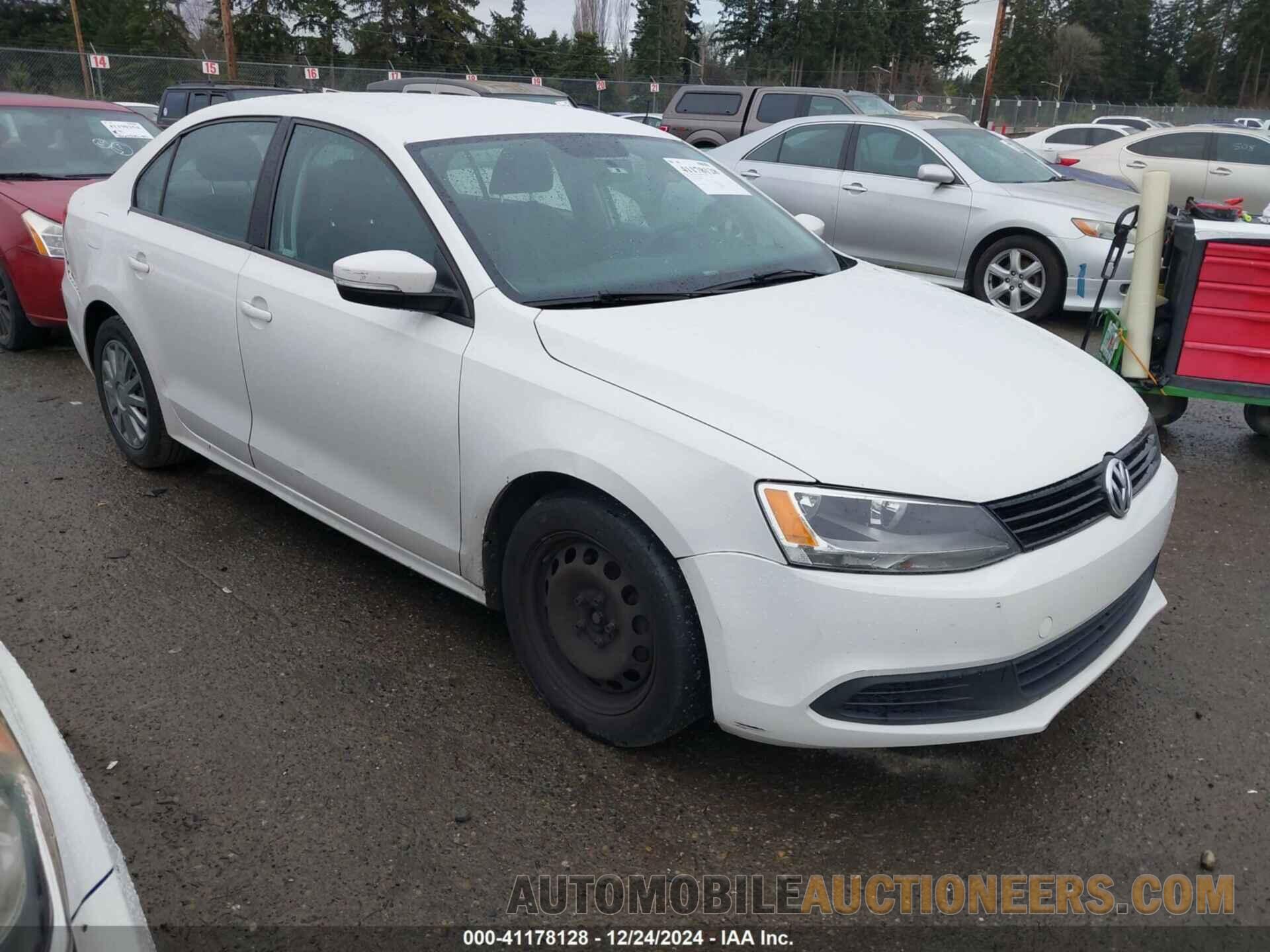 3VWDX7AJ7BM340028 VOLKSWAGEN JETTA 2011