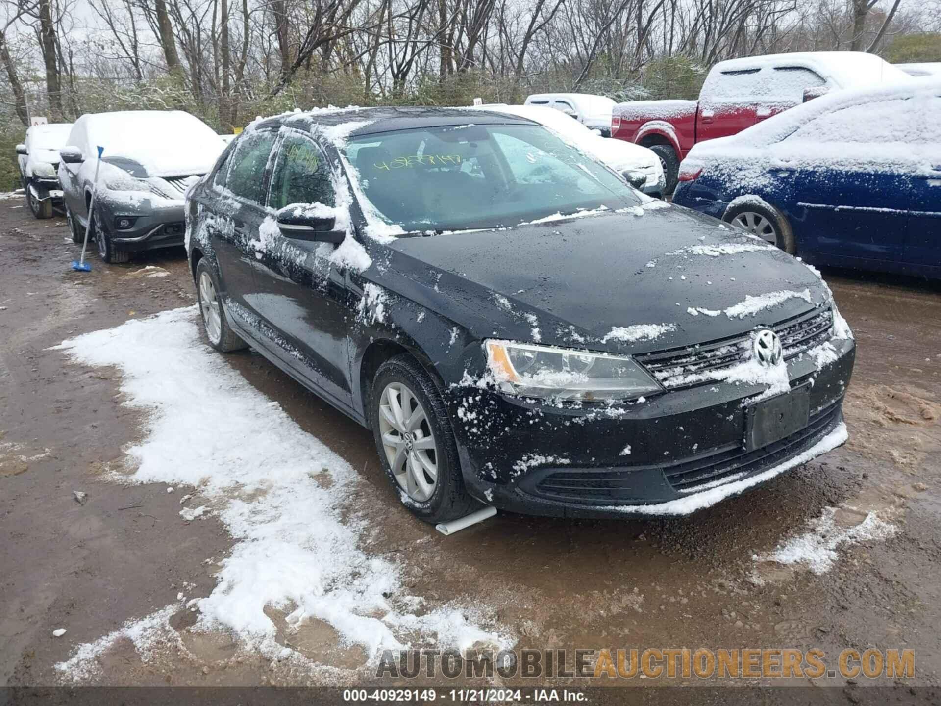 3VWDX7AJ7CM378909 VOLKSWAGEN JETTA 2012