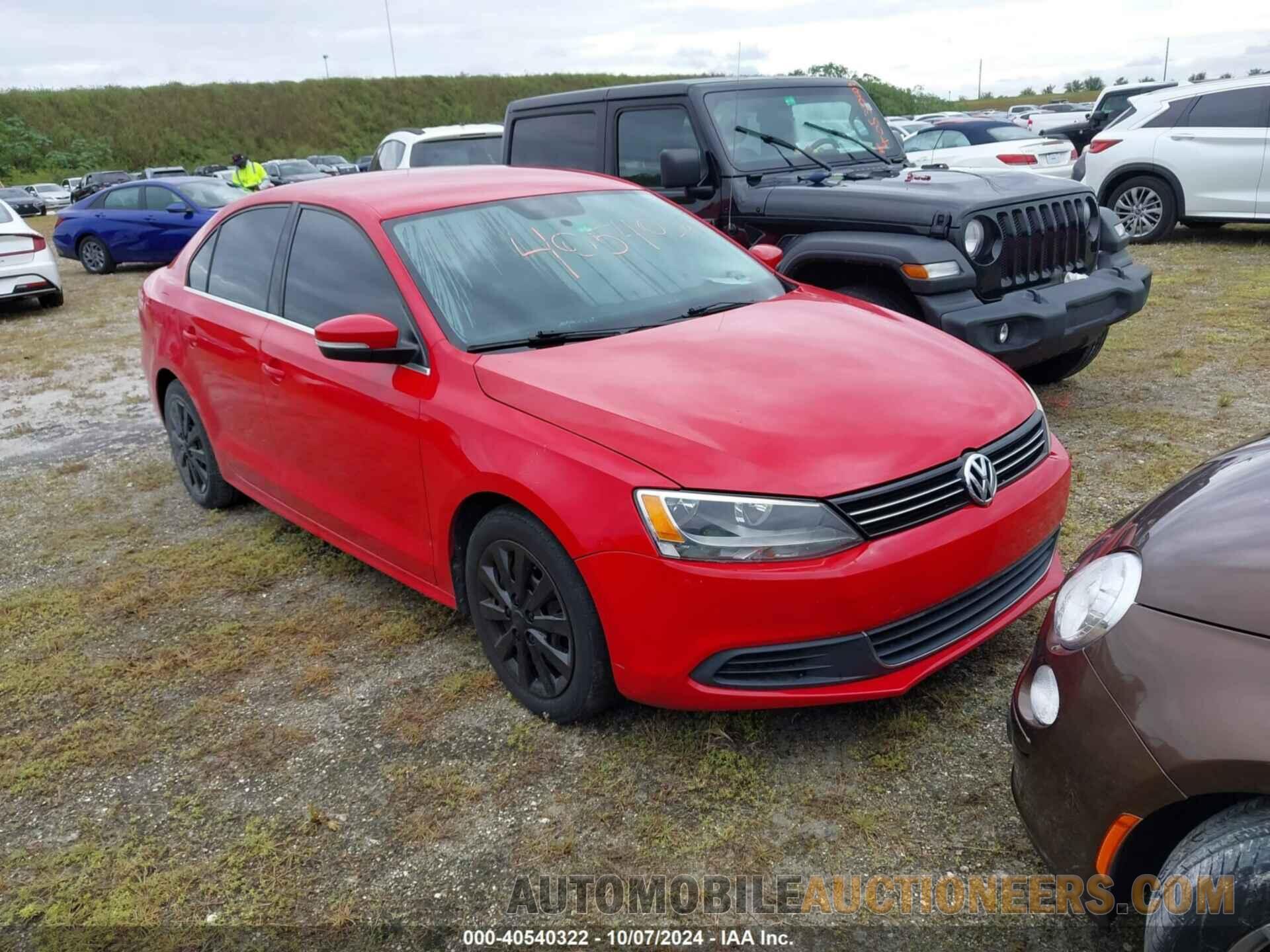 3VWDX7AJ7DM268458 VOLKSWAGEN JETTA 2013