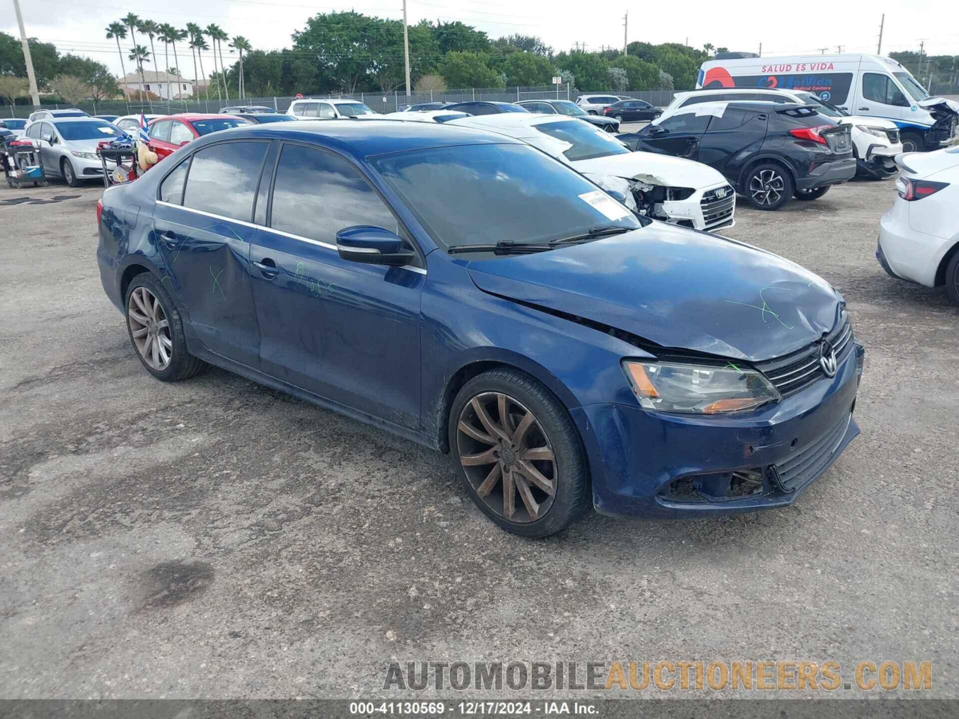 3VWDX7AJ8DM214926 VOLKSWAGEN JETTA 2013