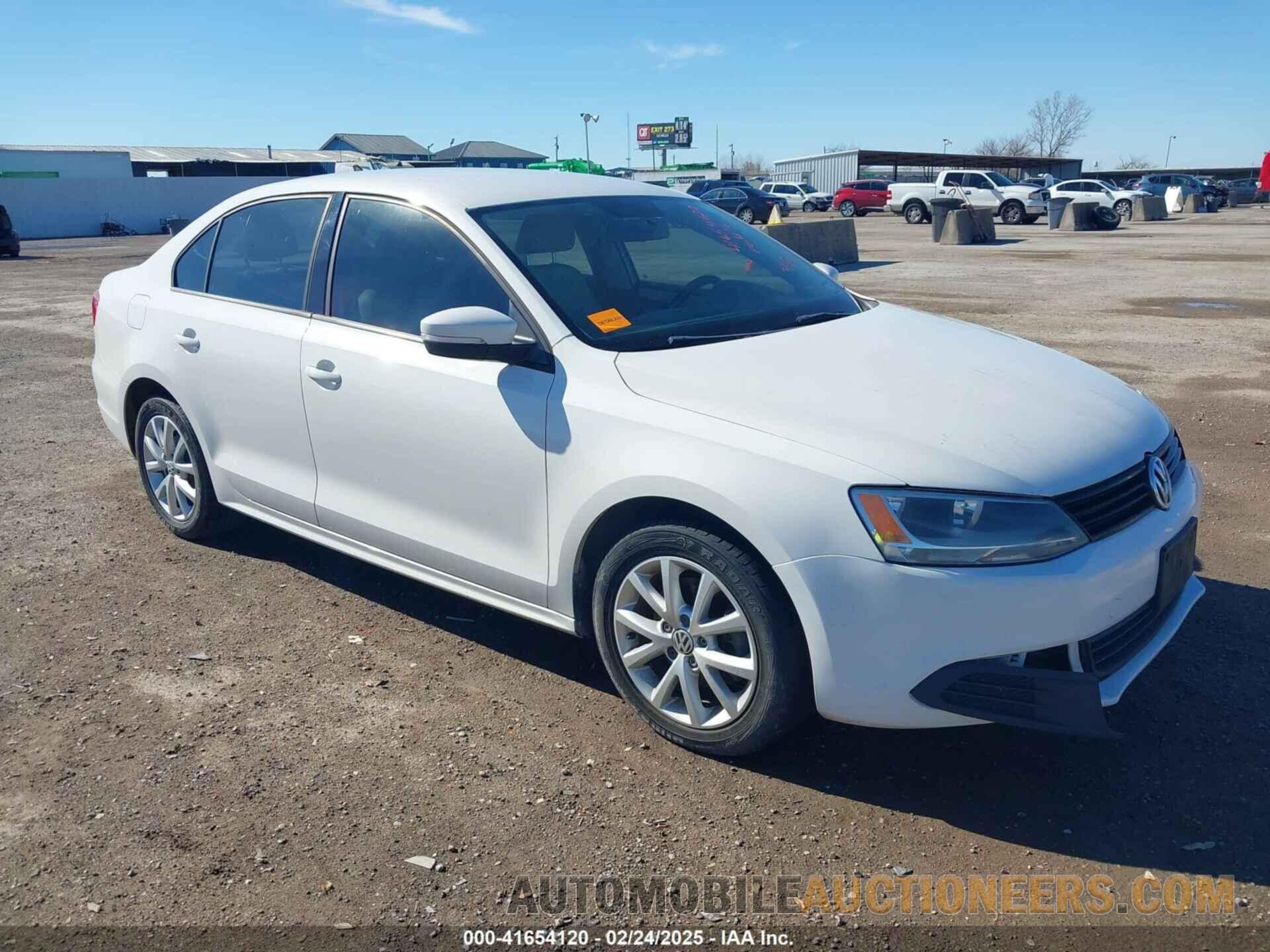 3VWDX7AJ9BM321156 VOLKSWAGEN JETTA 2011