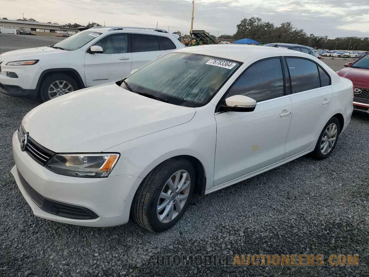 3VWDX7AJ9DM209444 VOLKSWAGEN JETTA 2013