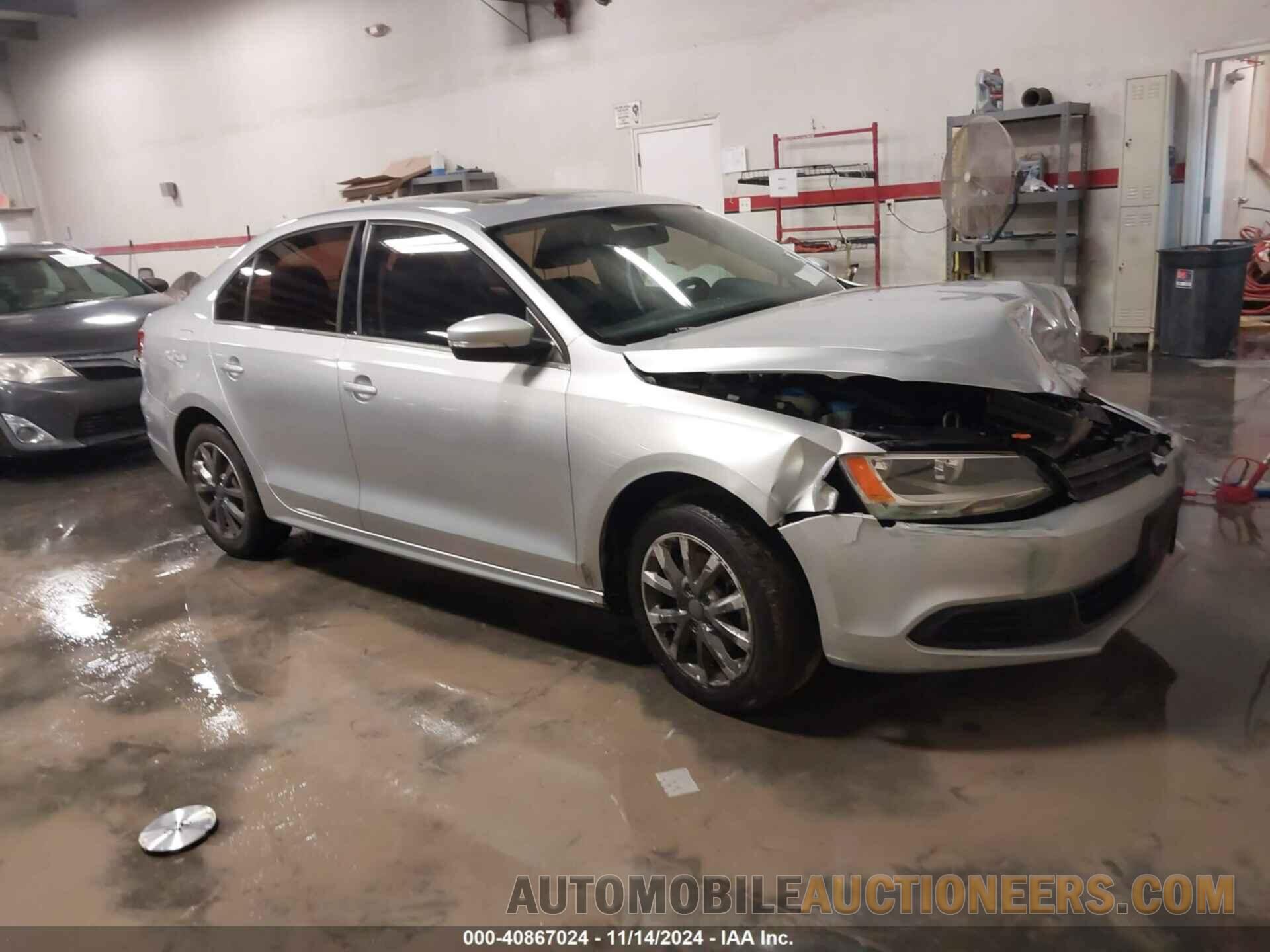 3VWDX7AJ9DM410163 VOLKSWAGEN JETTA 2013