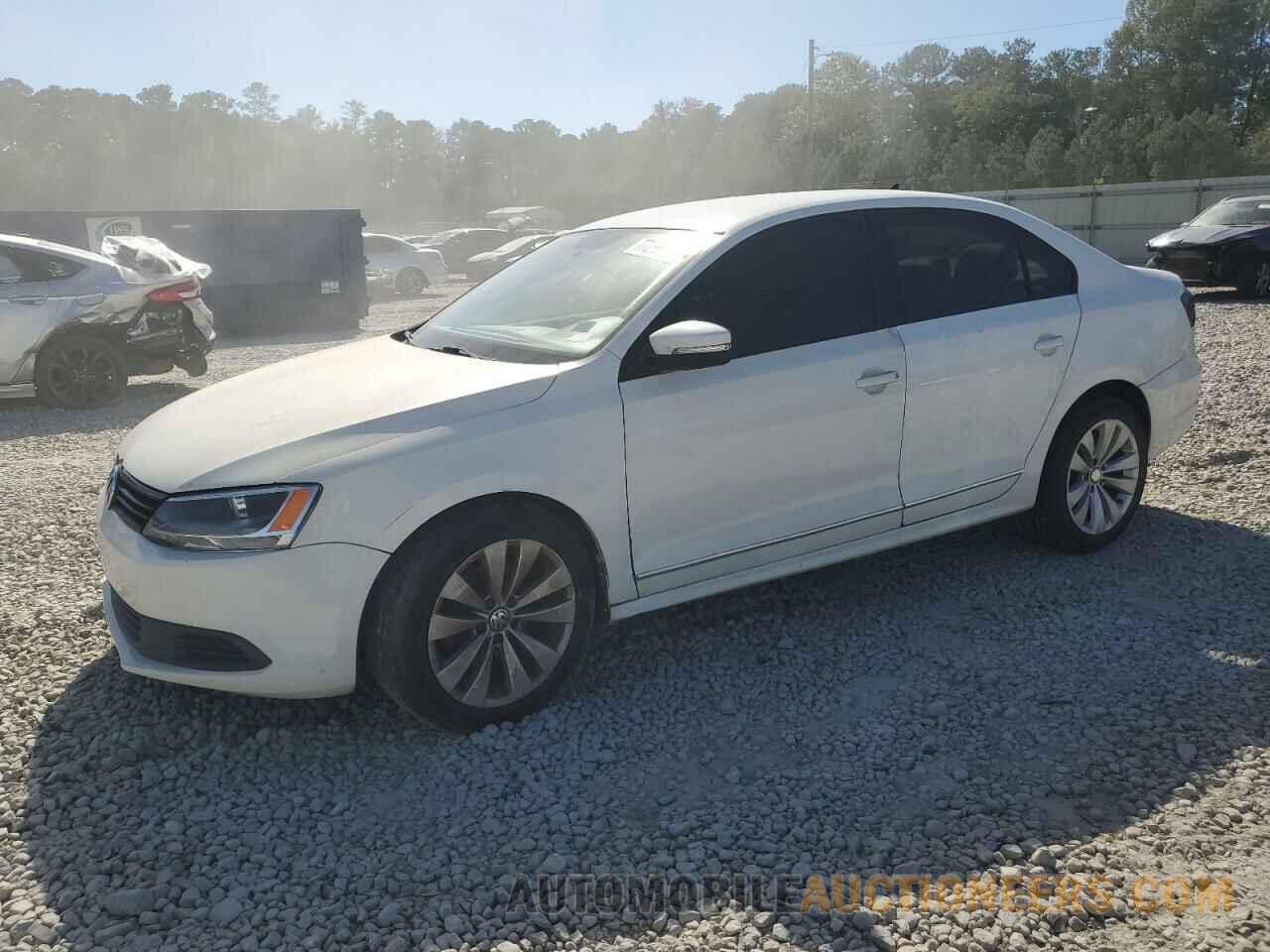 3VWDX7AJXCM344432 VOLKSWAGEN JETTA 2012