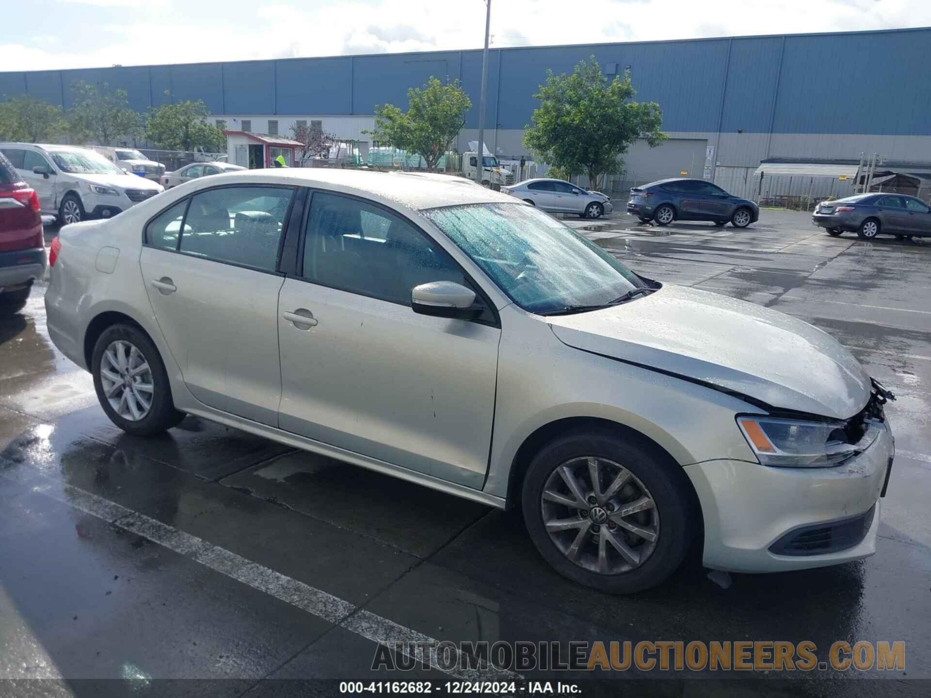 3VWDZ7AJ1BM355473 VOLKSWAGEN JETTA 2011